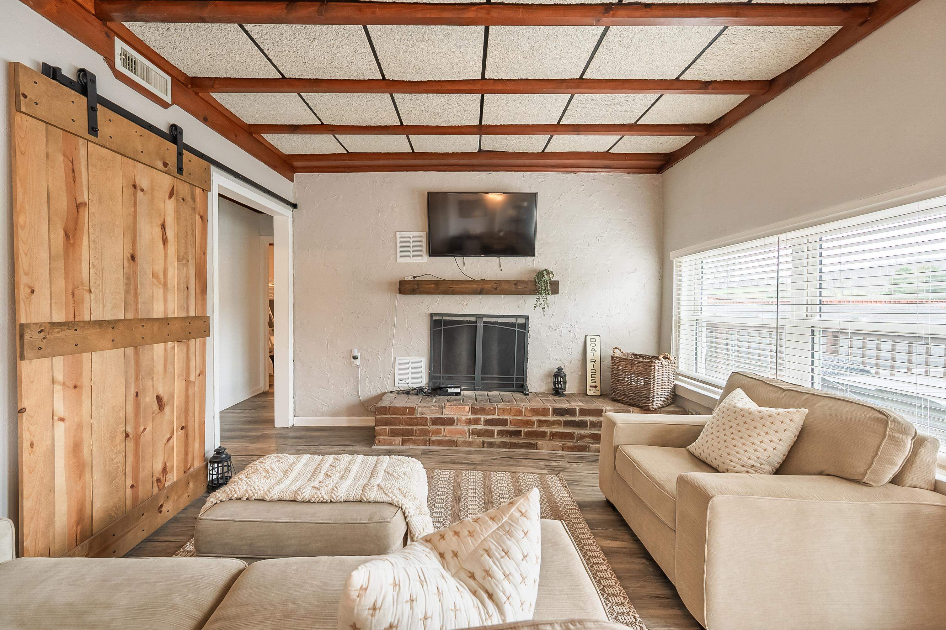 7143 Whipporwill Way