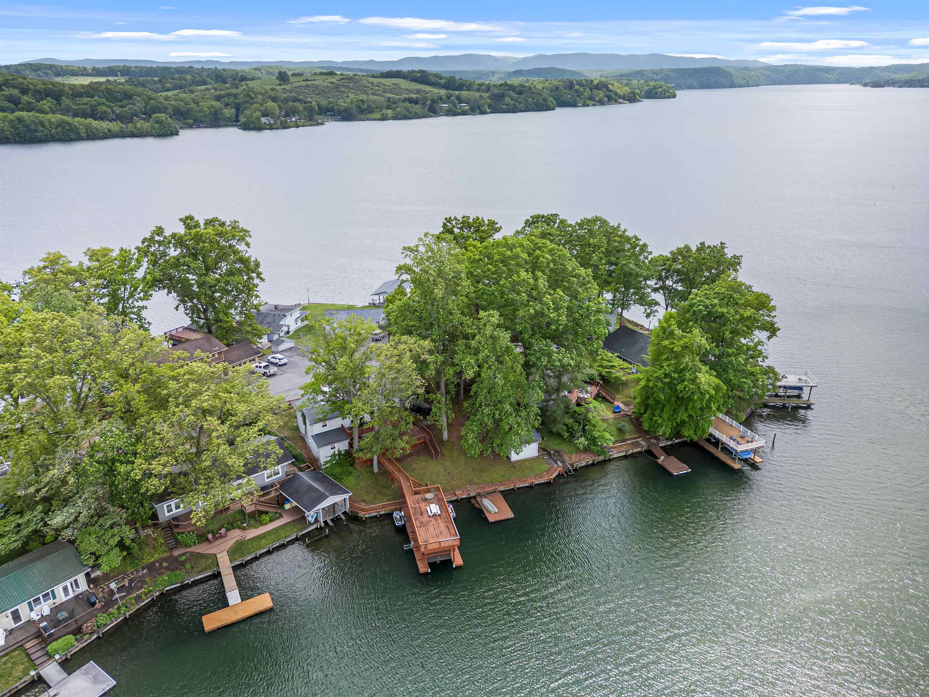 7143 Whipporwill Way