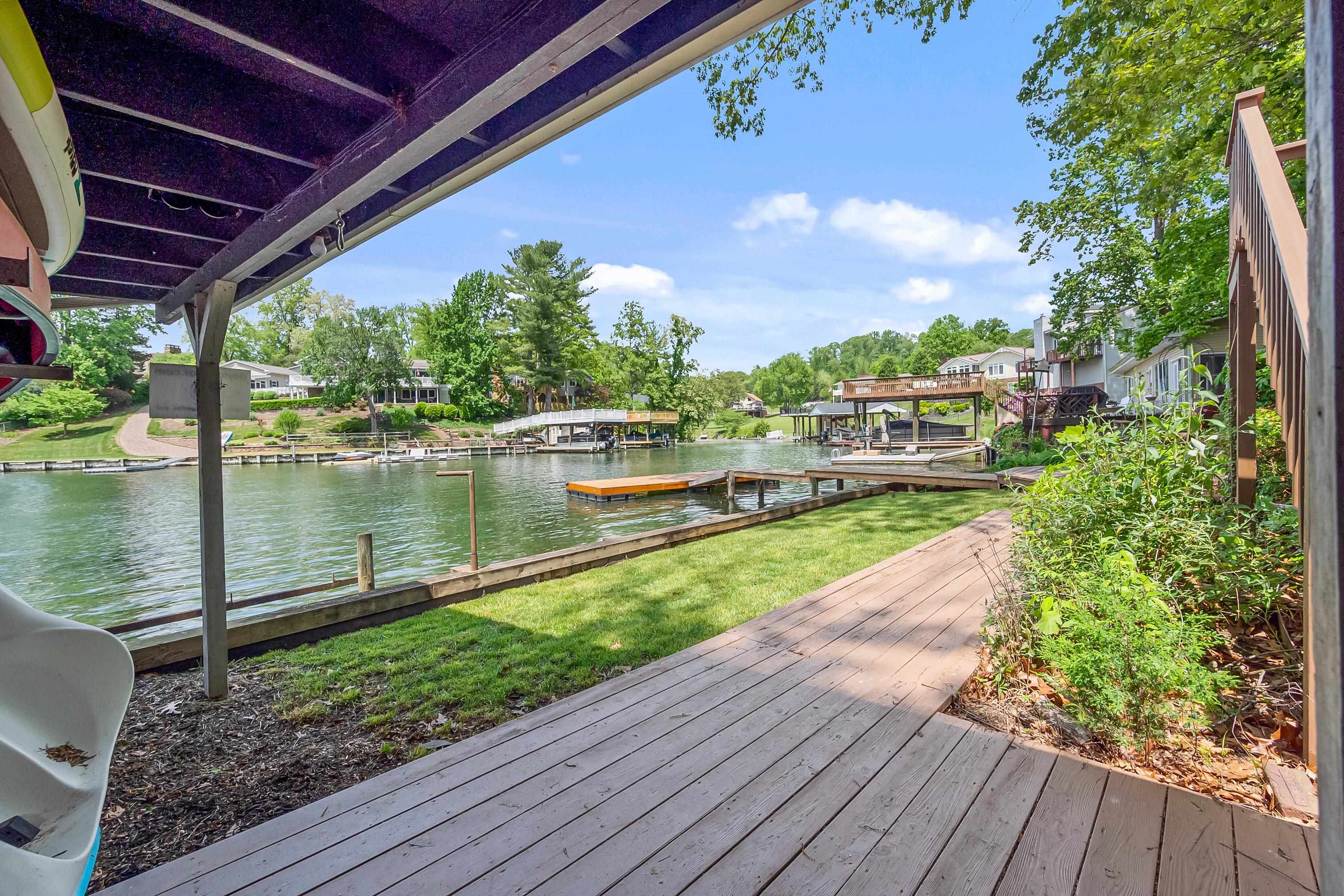 7143 Whipporwill Way