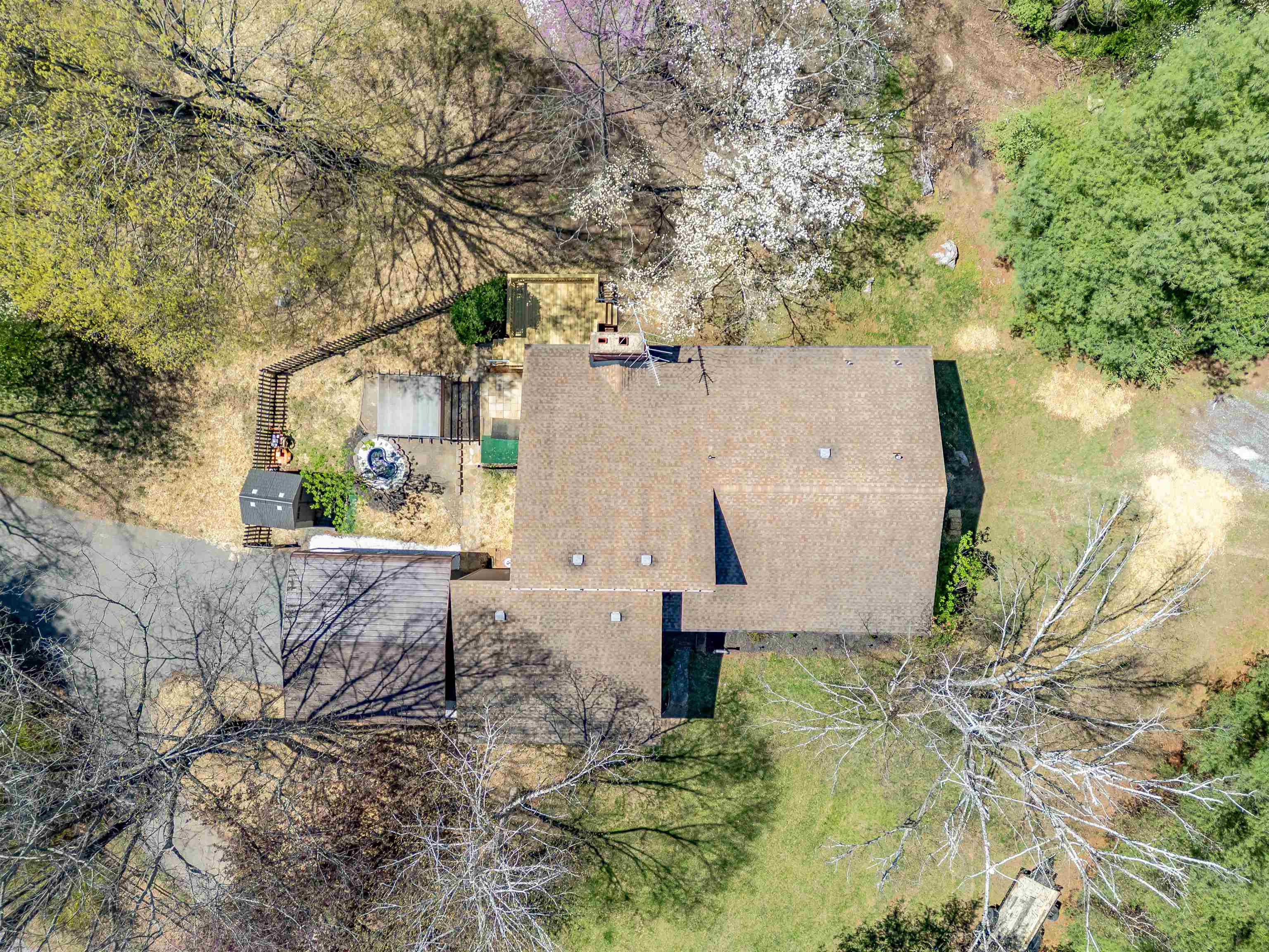 7501 James Way