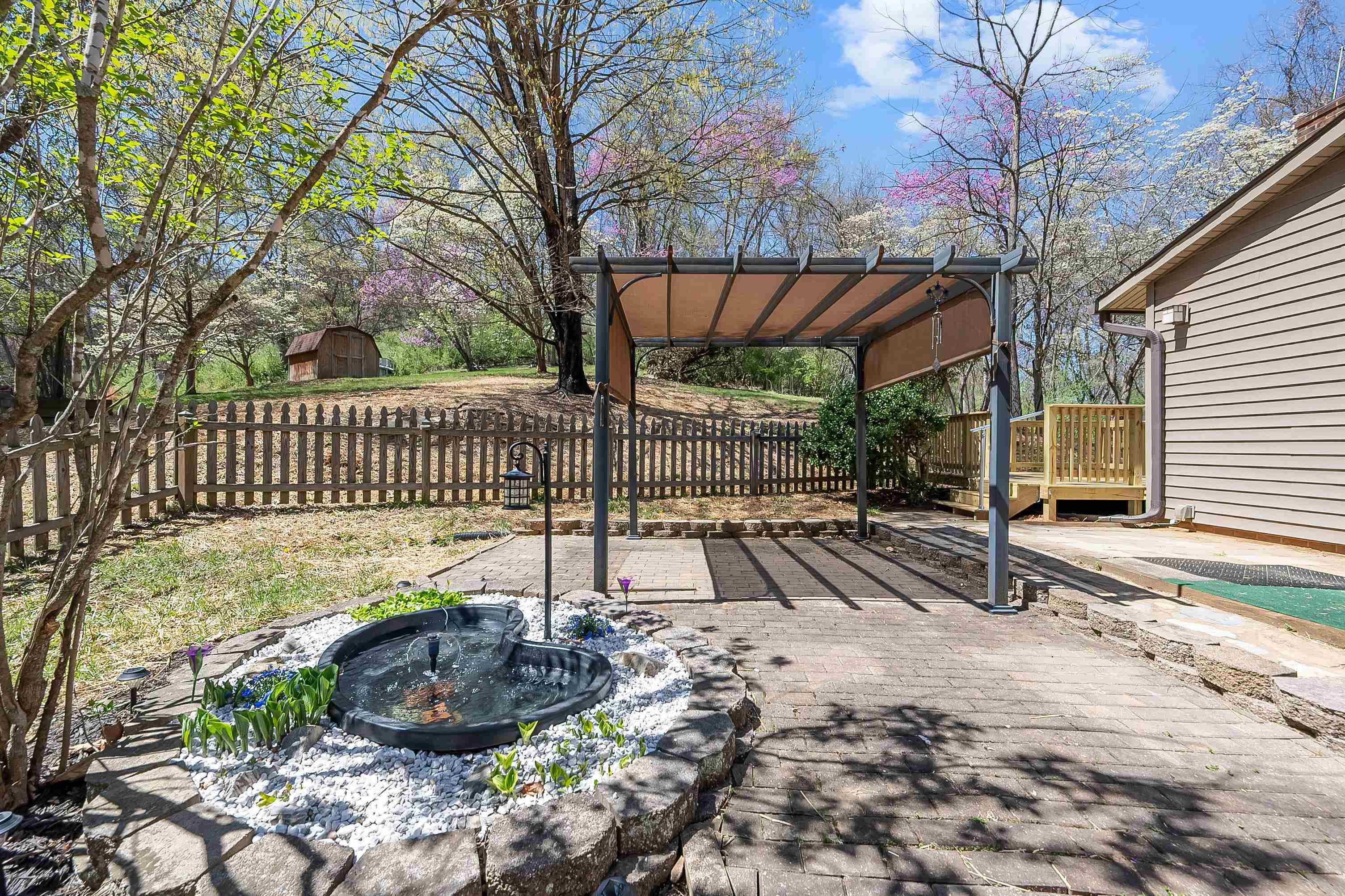 7501 James Way