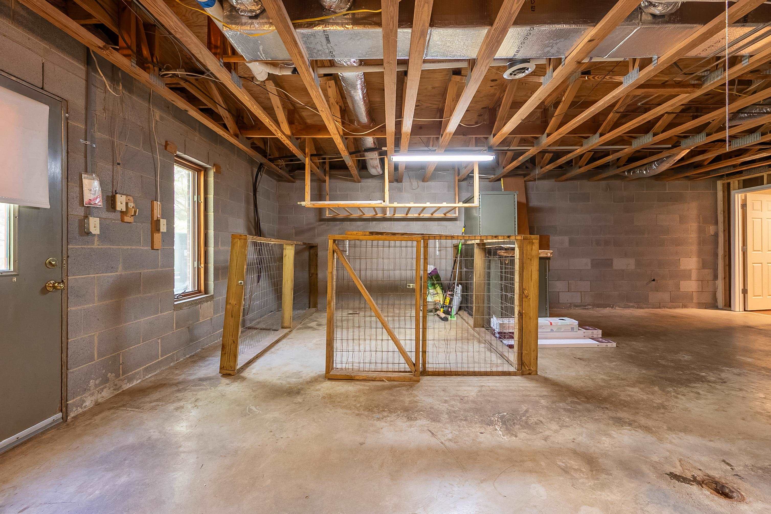 7501 James Way