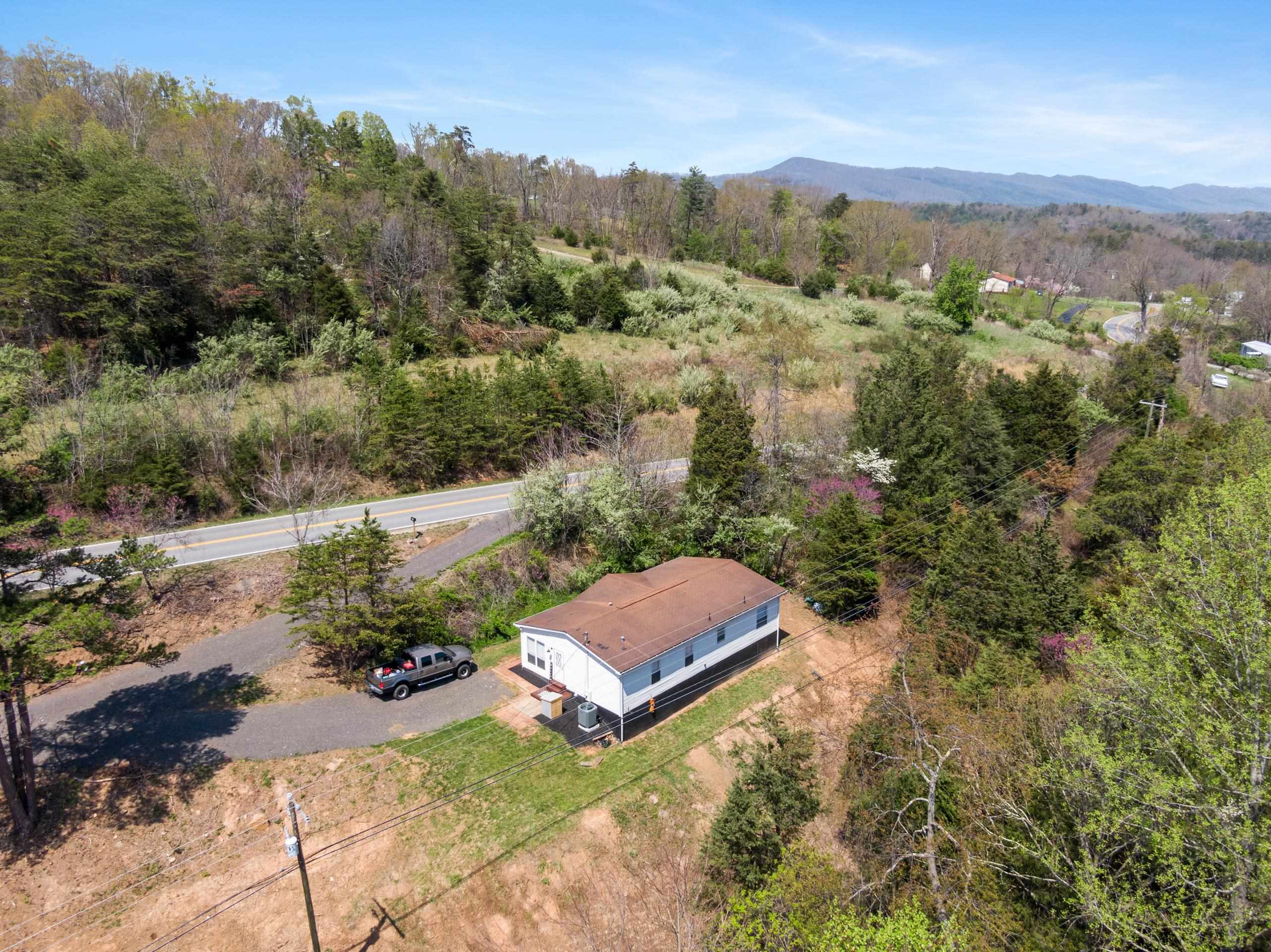 3111 NORTHFORK Road