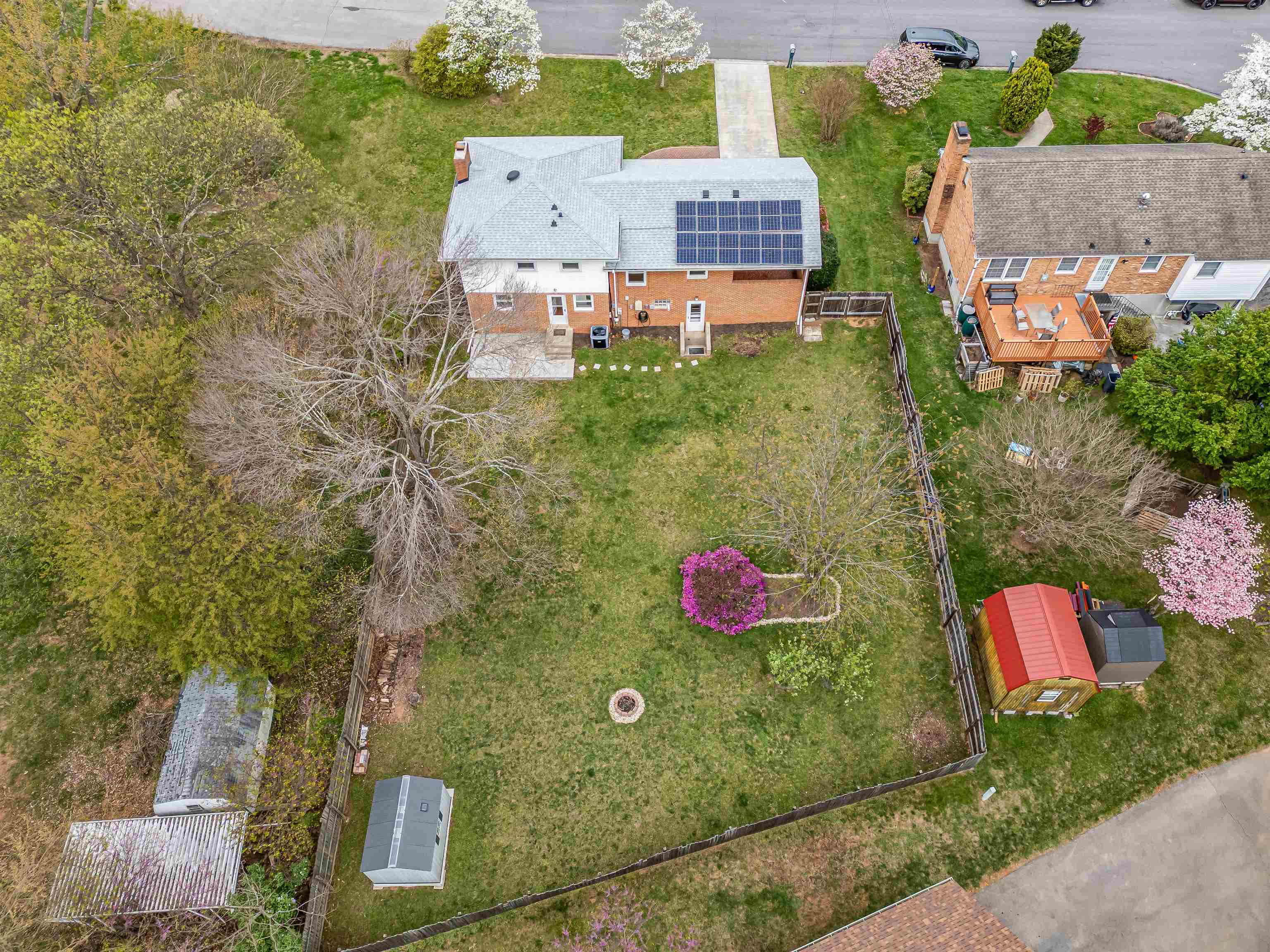 3516 Greencliff Road