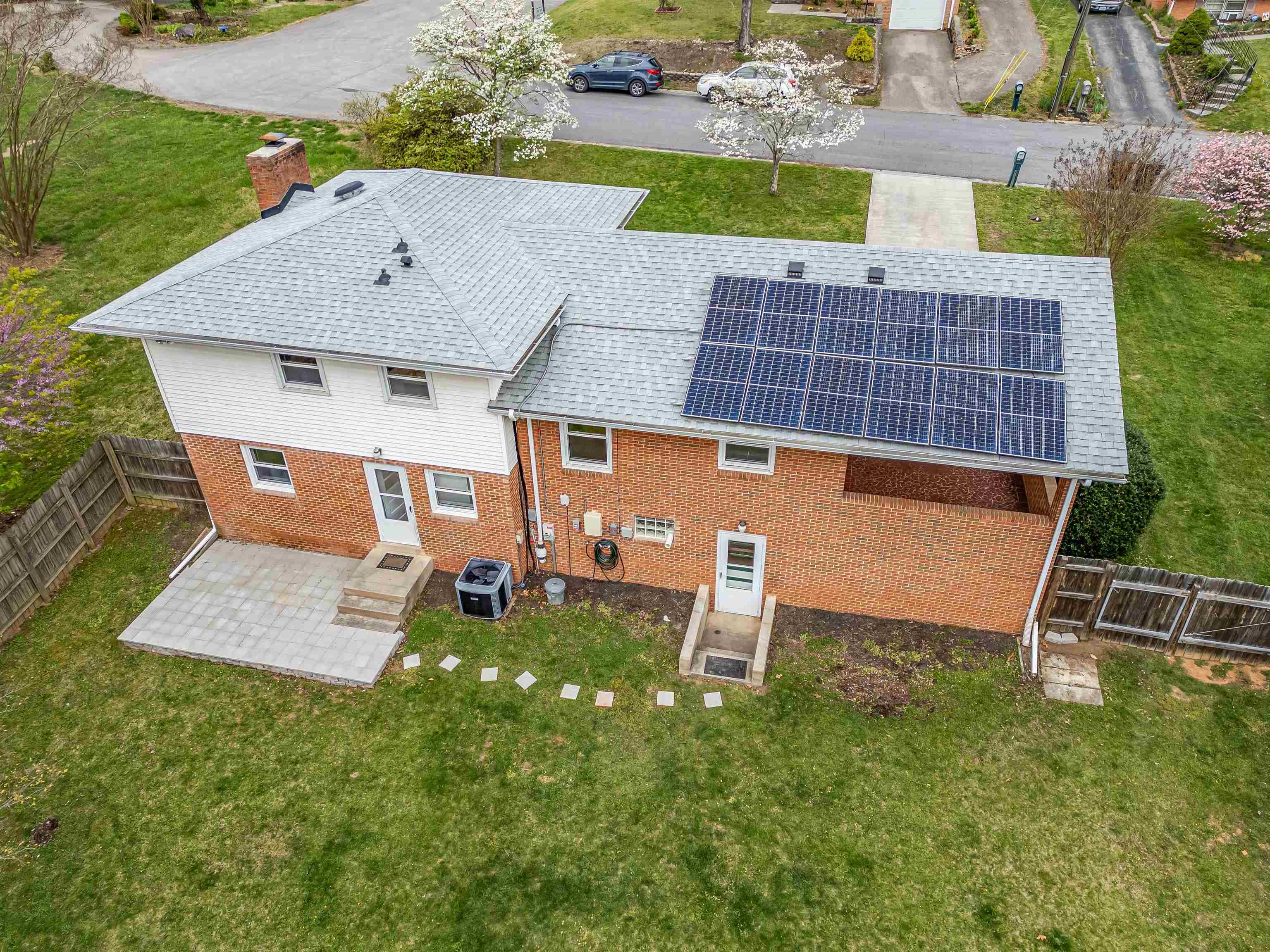 3516 Greencliff Road