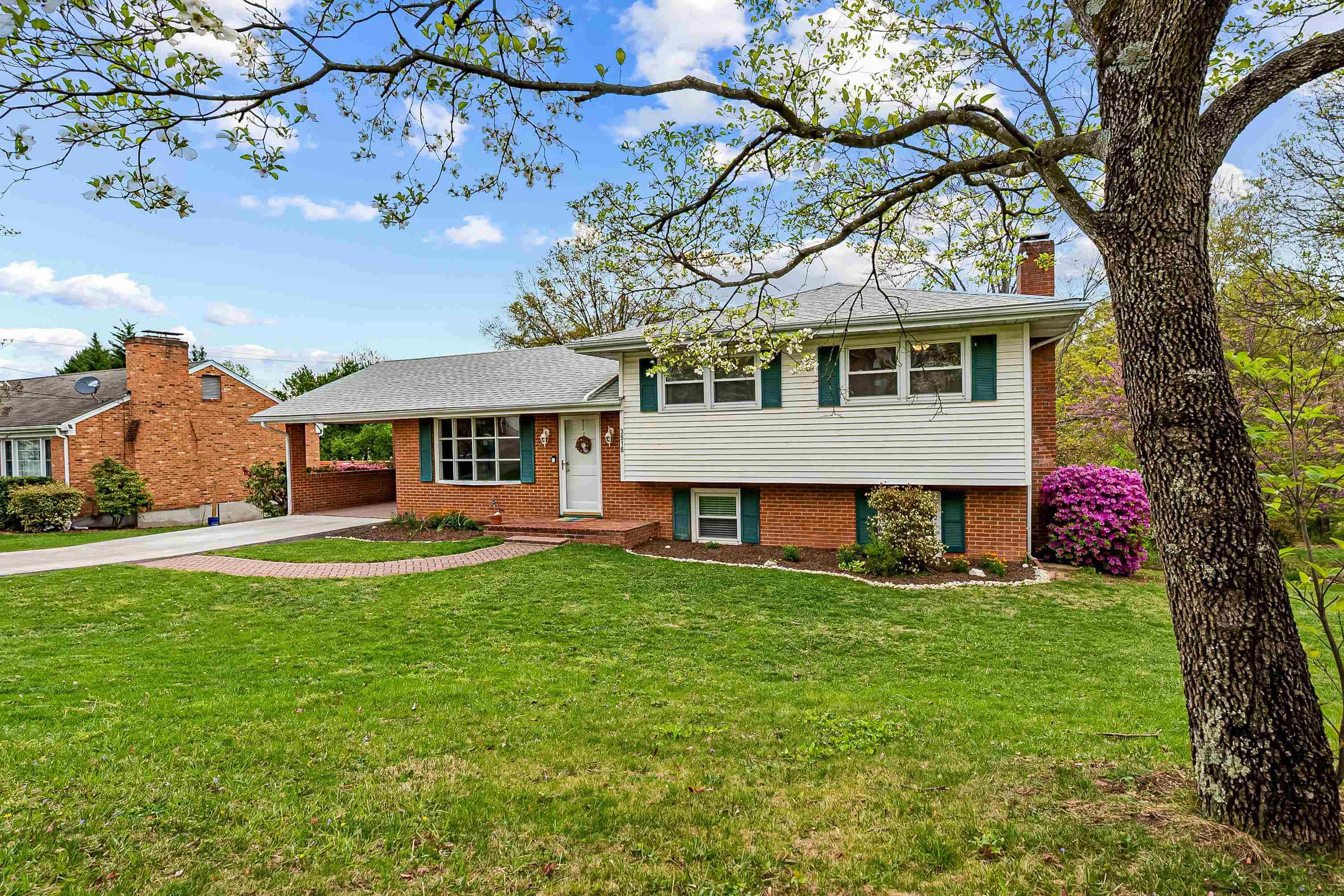 3516 Greencliff Road