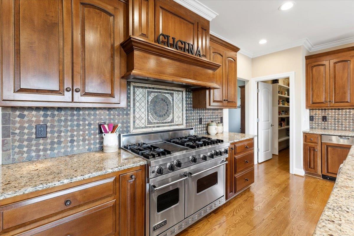 412 STERLING HEIGHTS Lane