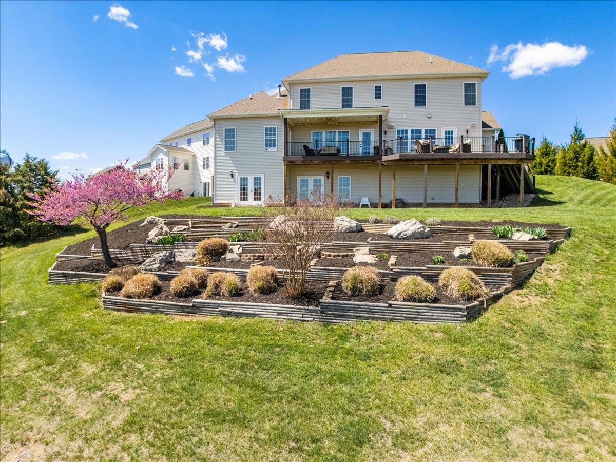 412 STERLING HEIGHTS Lane