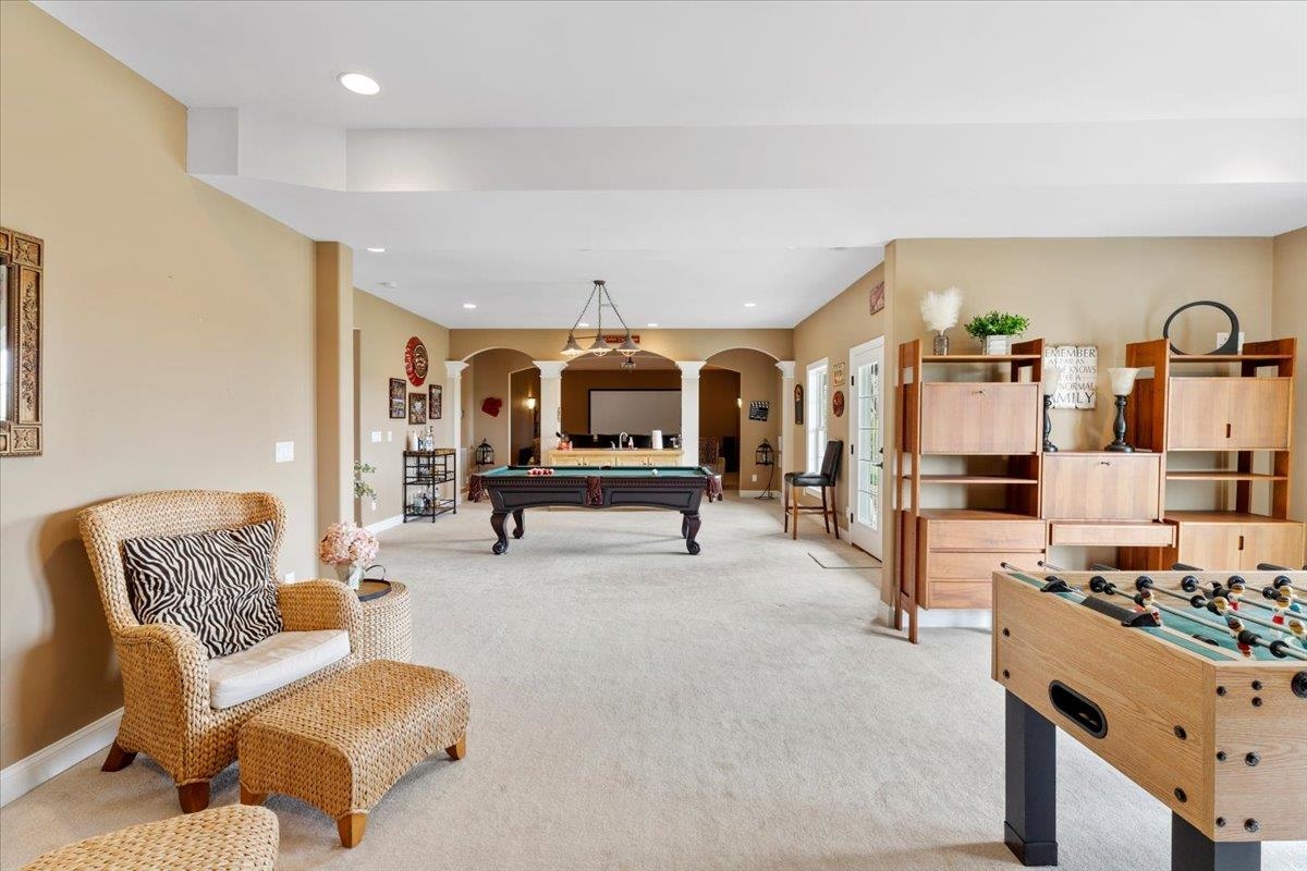 412 STERLING HEIGHTS Lane