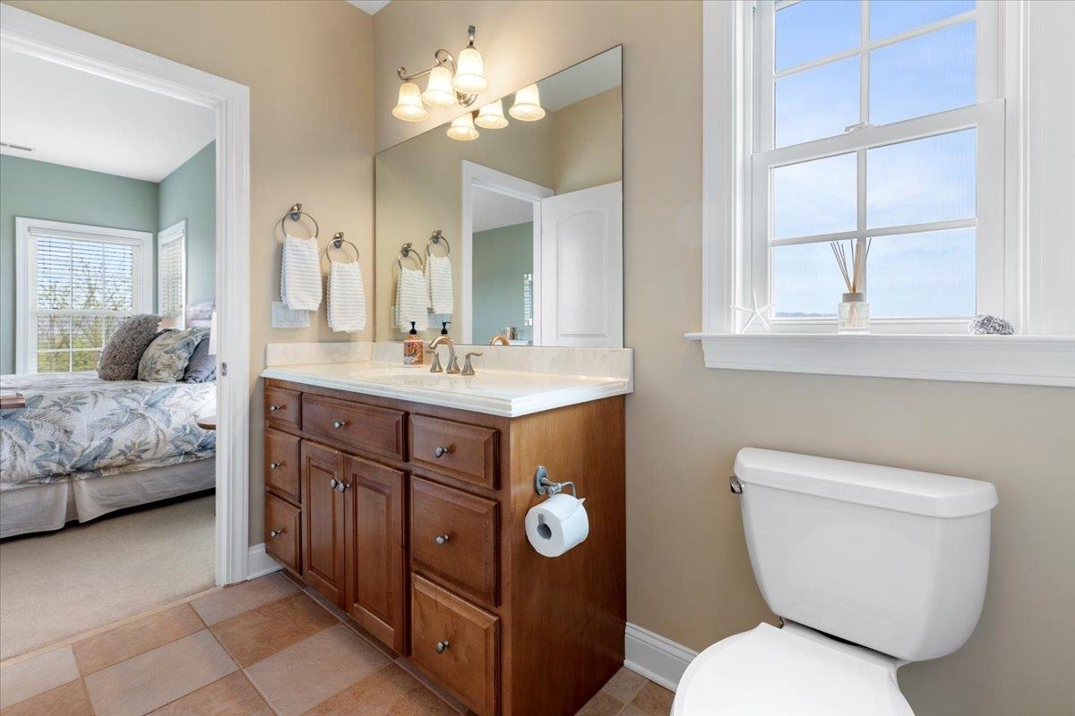 412 STERLING HEIGHTS Lane