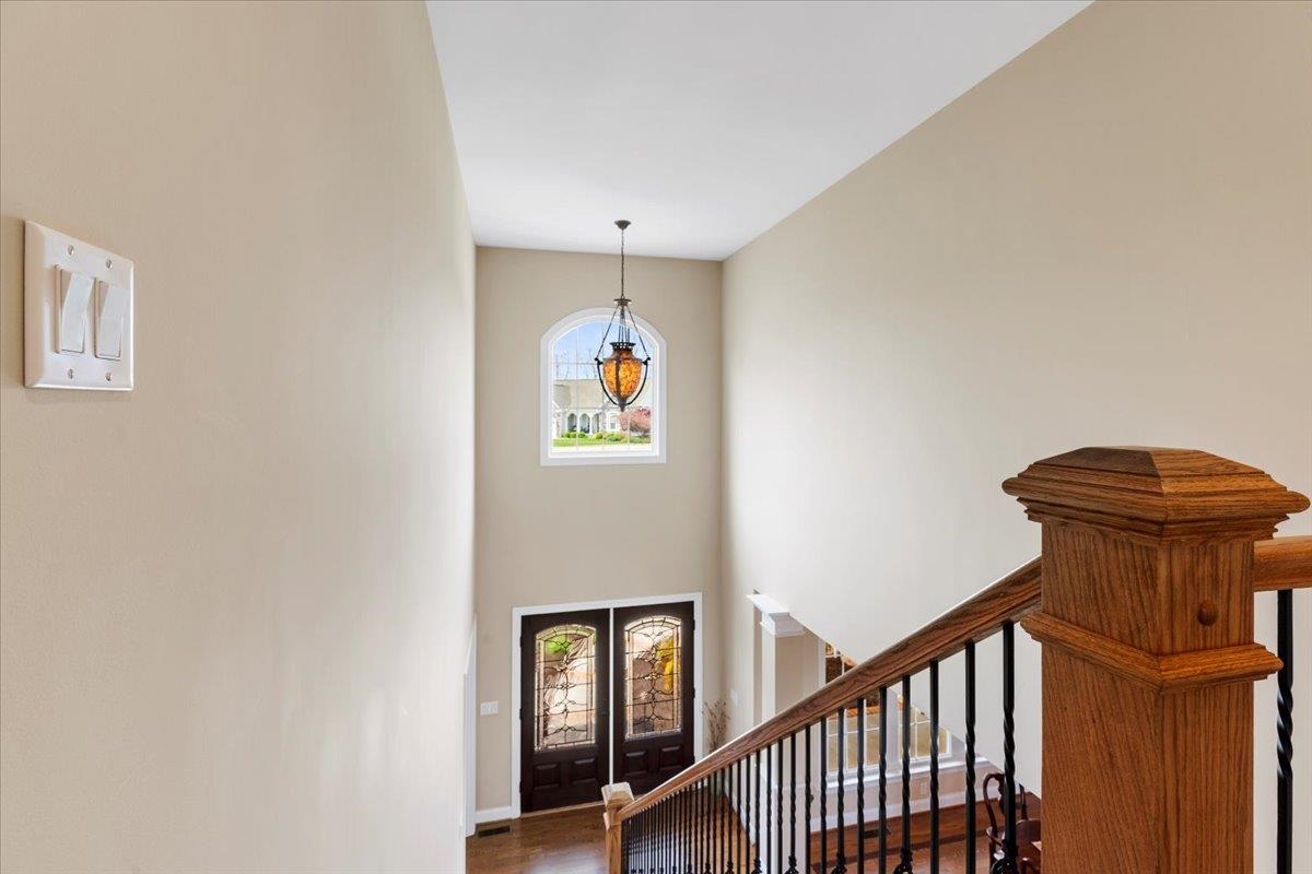 412 STERLING HEIGHTS Lane