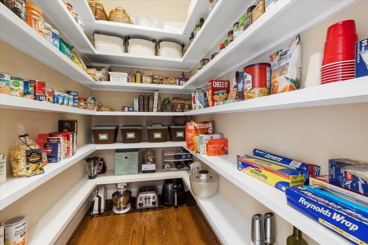 412 STERLING HEIGHTS Lane