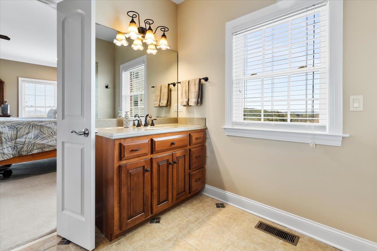 412 STERLING HEIGHTS Lane