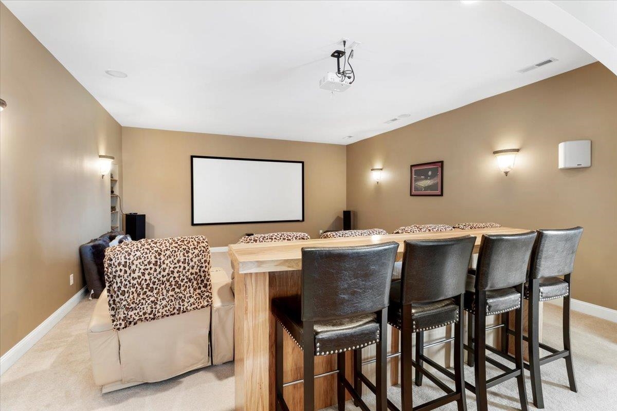 412 STERLING HEIGHTS Lane