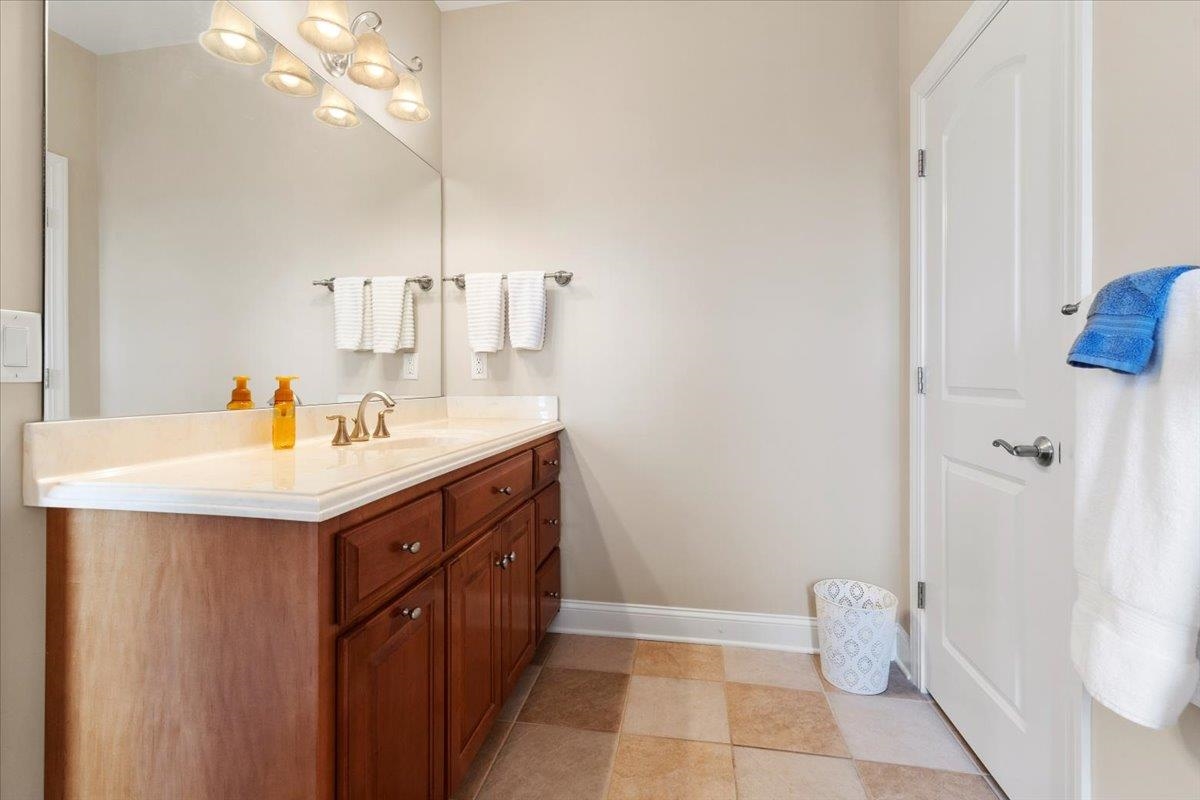 412 STERLING HEIGHTS Lane