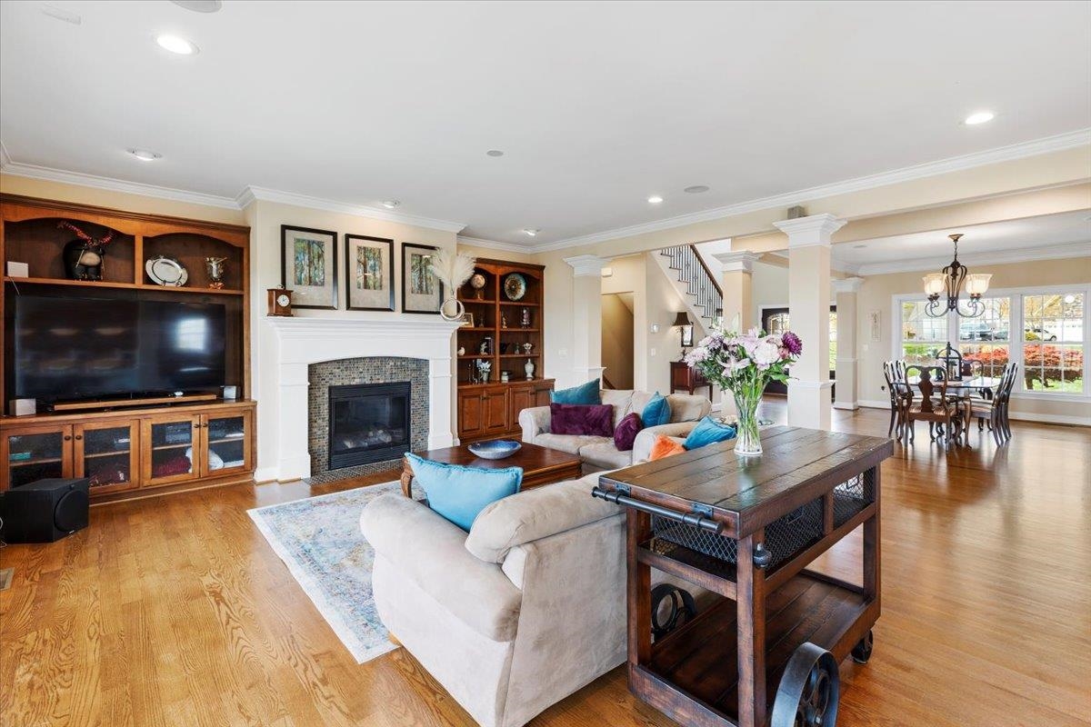 412 STERLING HEIGHTS Lane