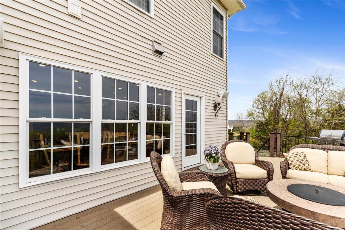 412 STERLING HEIGHTS Lane