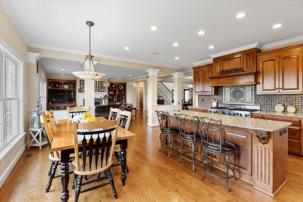 412 STERLING HEIGHTS Lane