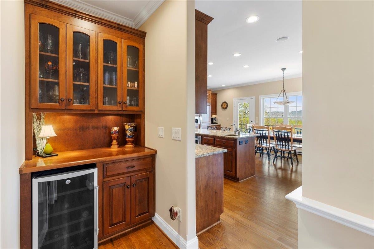 412 STERLING HEIGHTS Lane