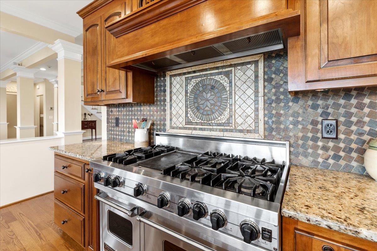 412 STERLING HEIGHTS Lane