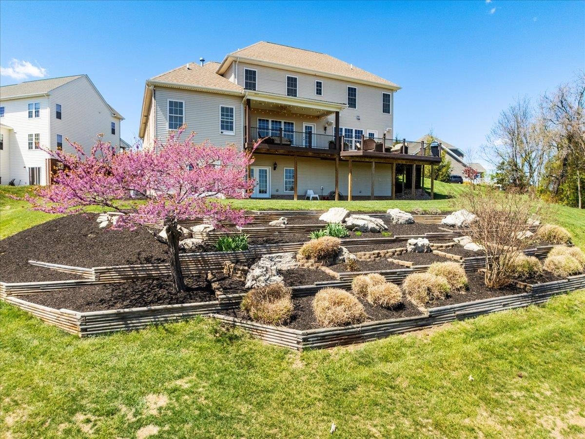 412 STERLING HEIGHTS Lane