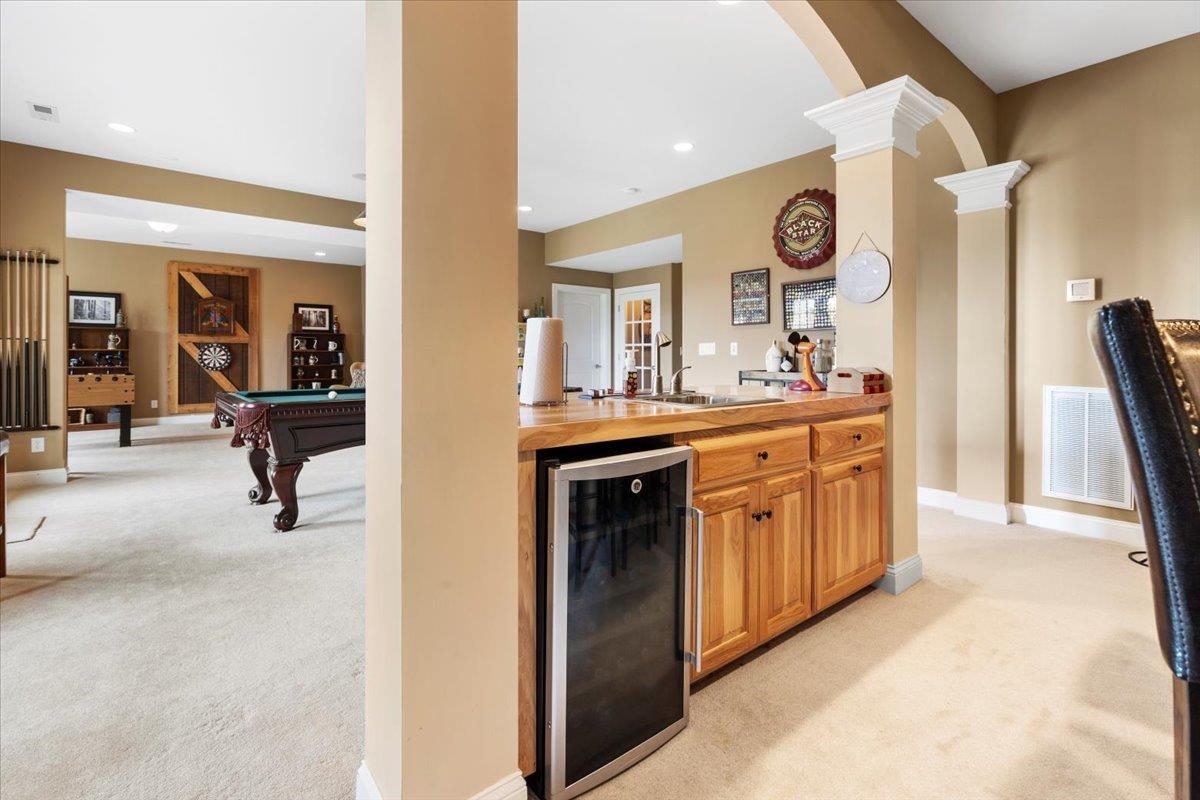 412 STERLING HEIGHTS Lane