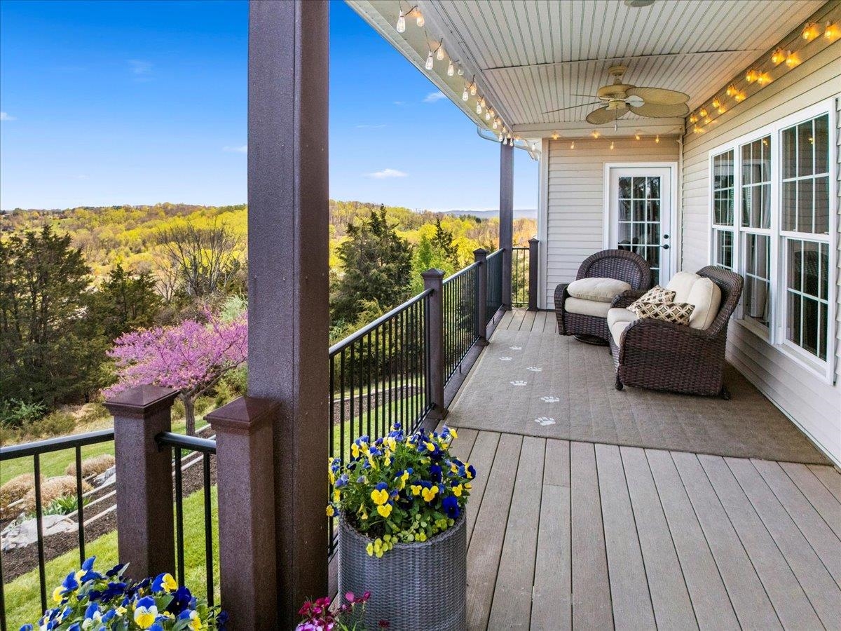 412 STERLING HEIGHTS Lane