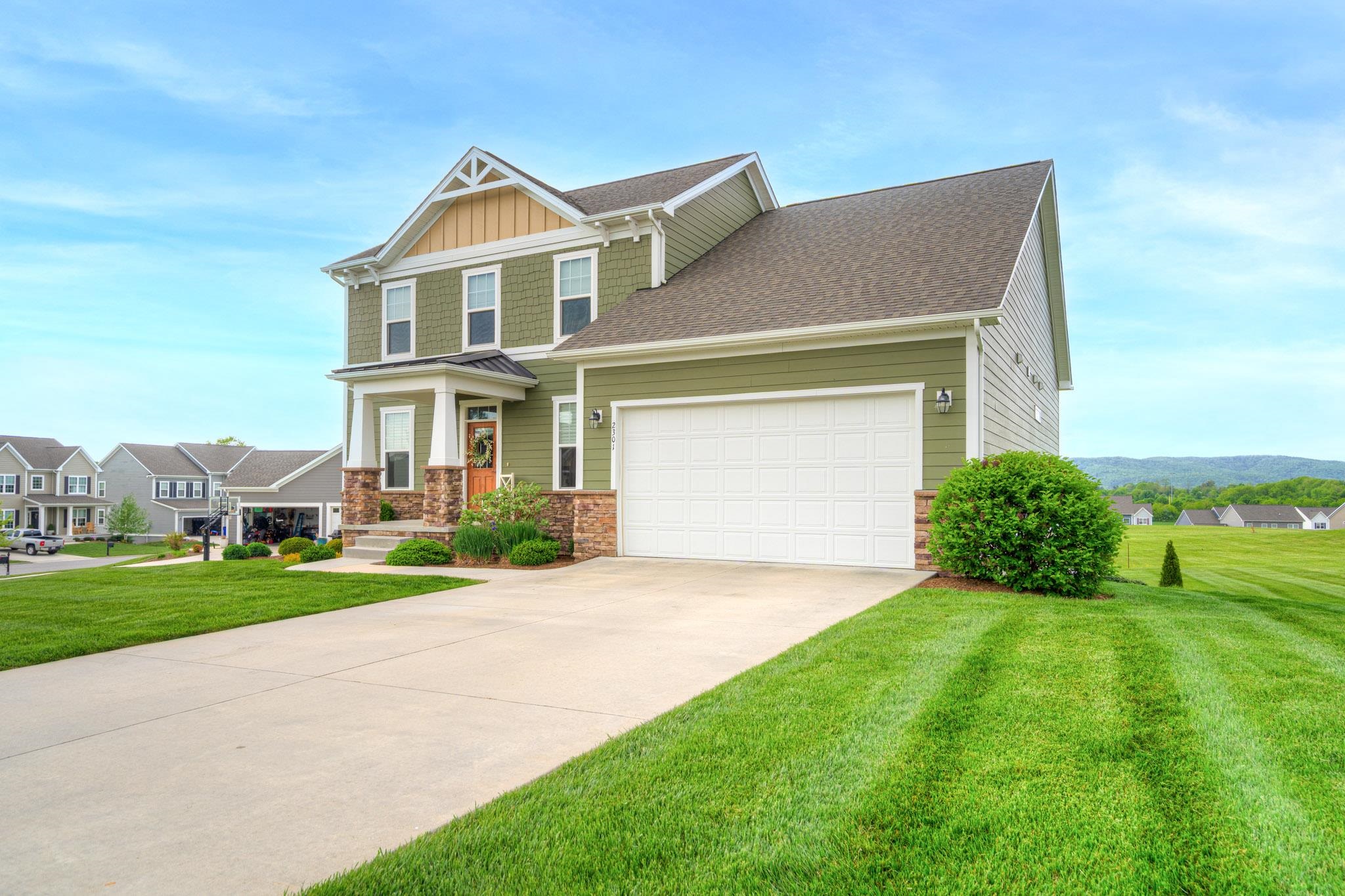 2301 Scenic Ridge Circle