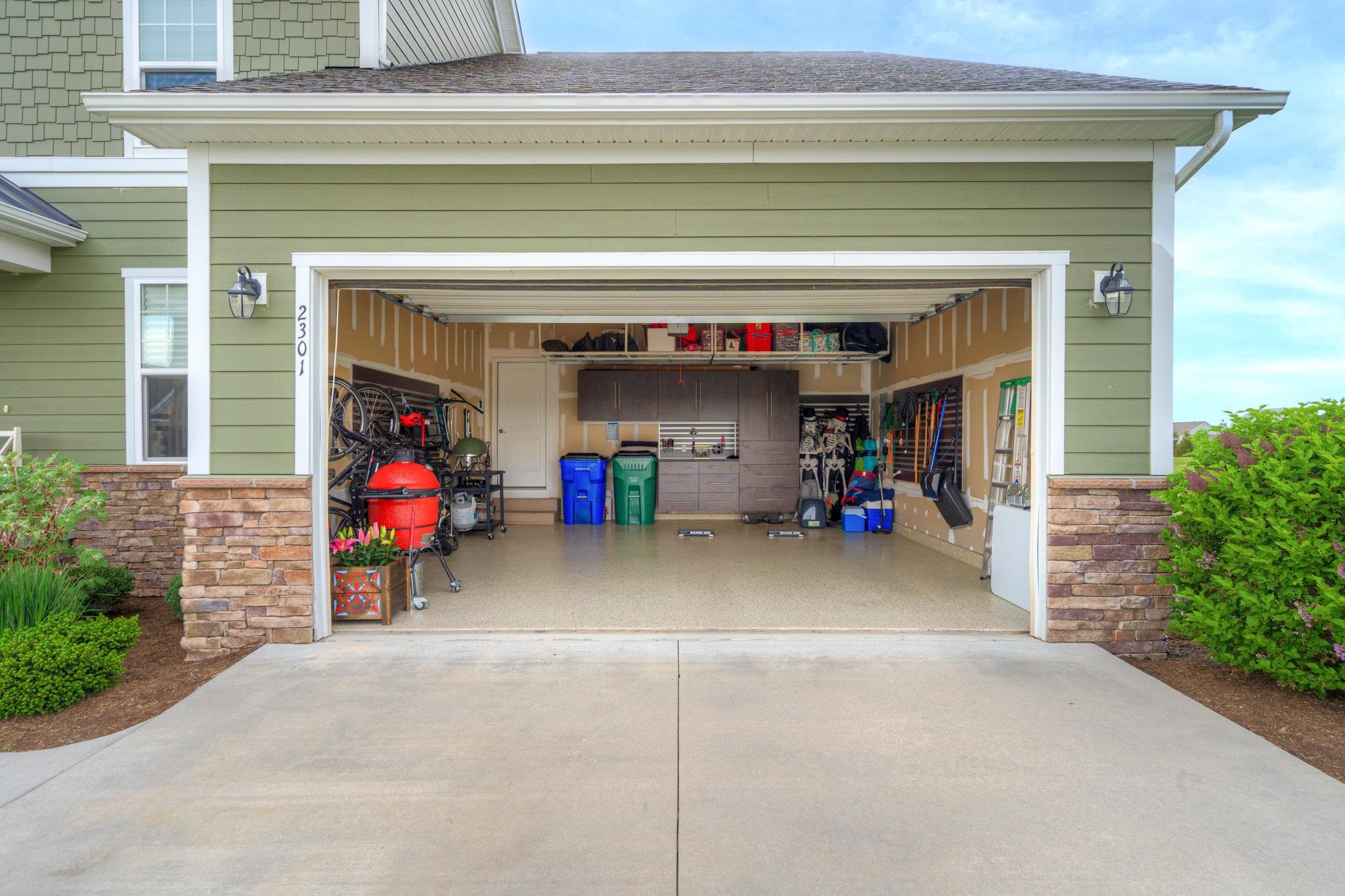 2301 Scenic Ridge Circle