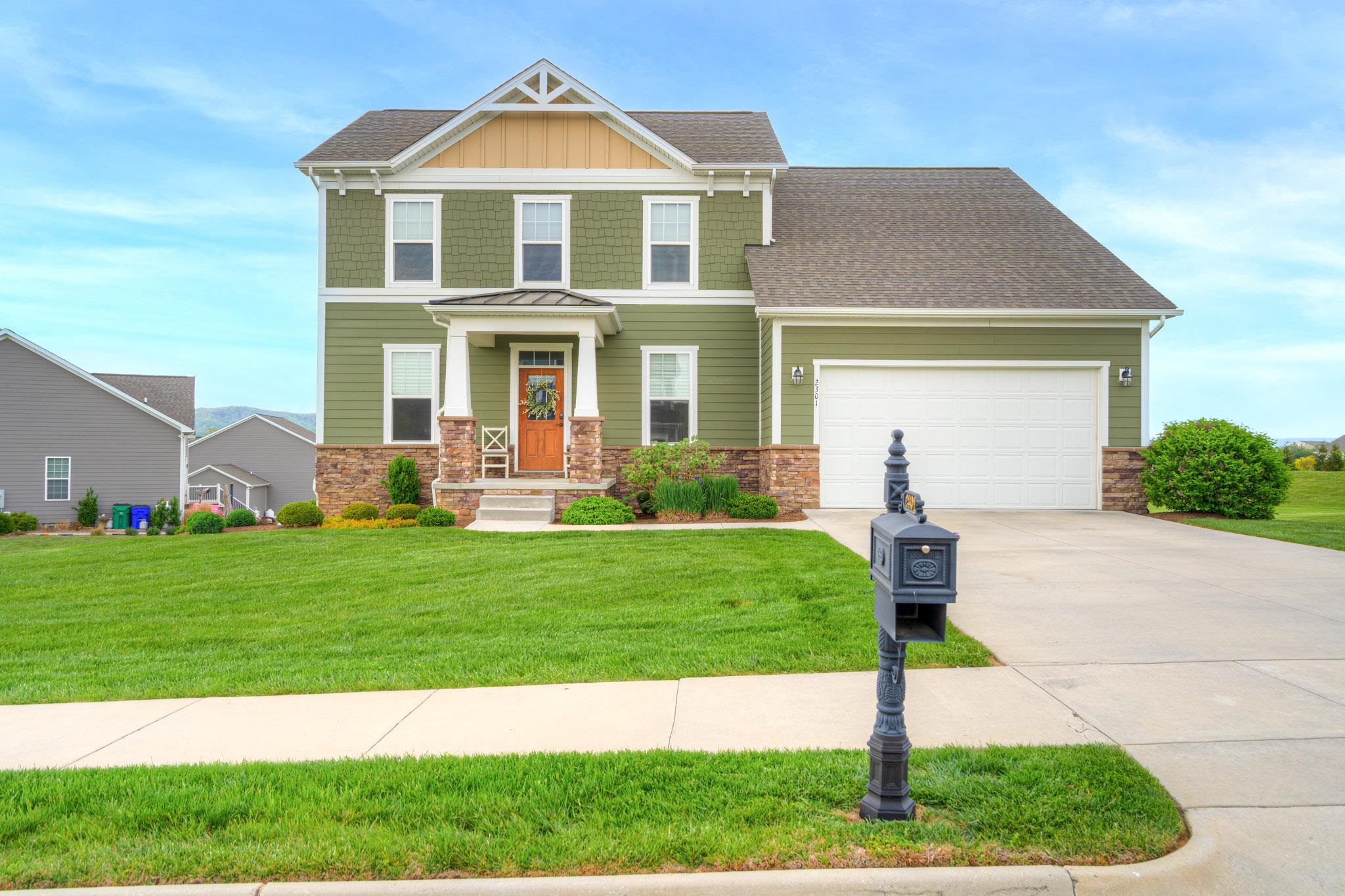 2301 Scenic Ridge Circle