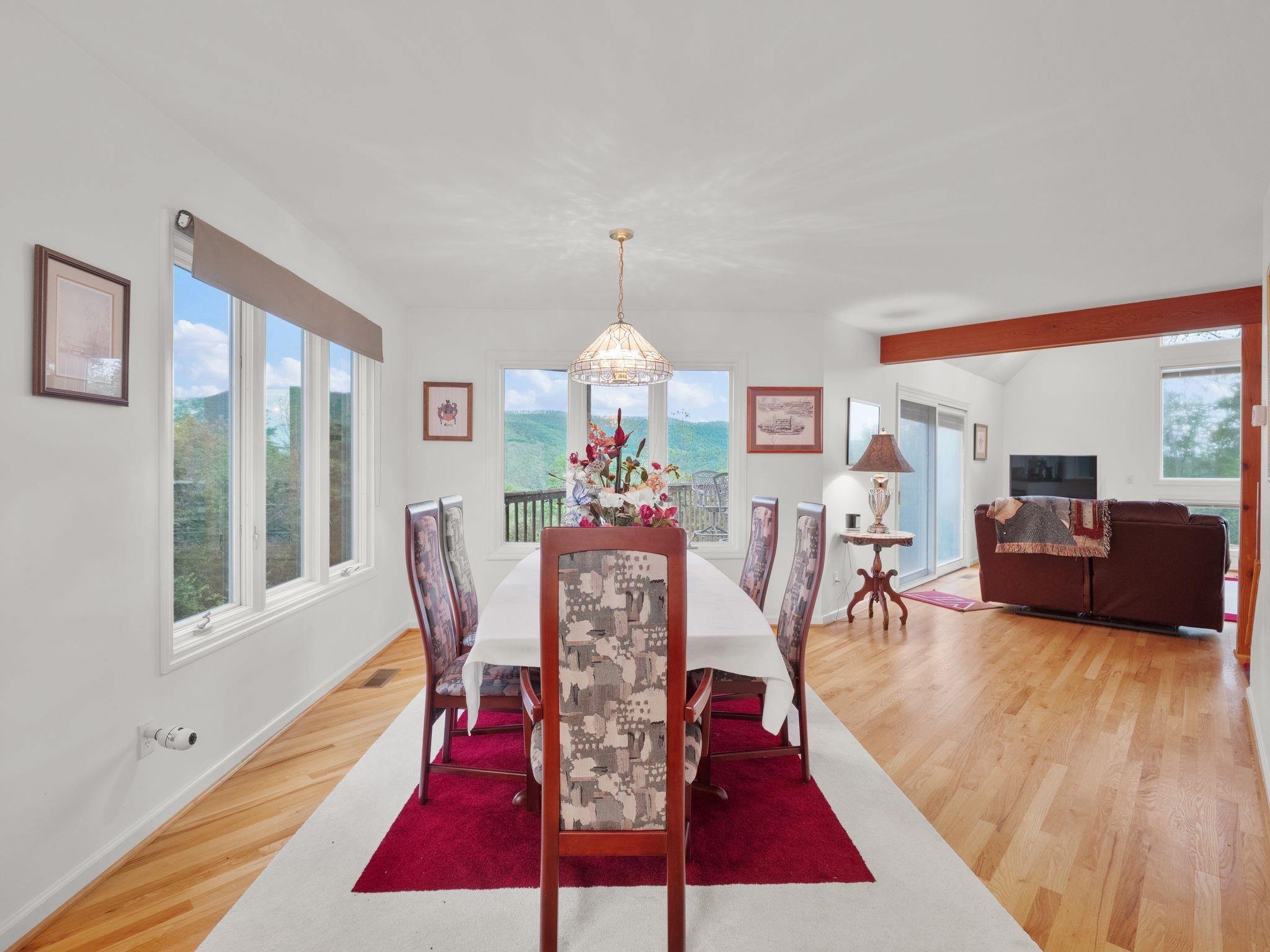 1850 MOUNTAINSIDE Drive