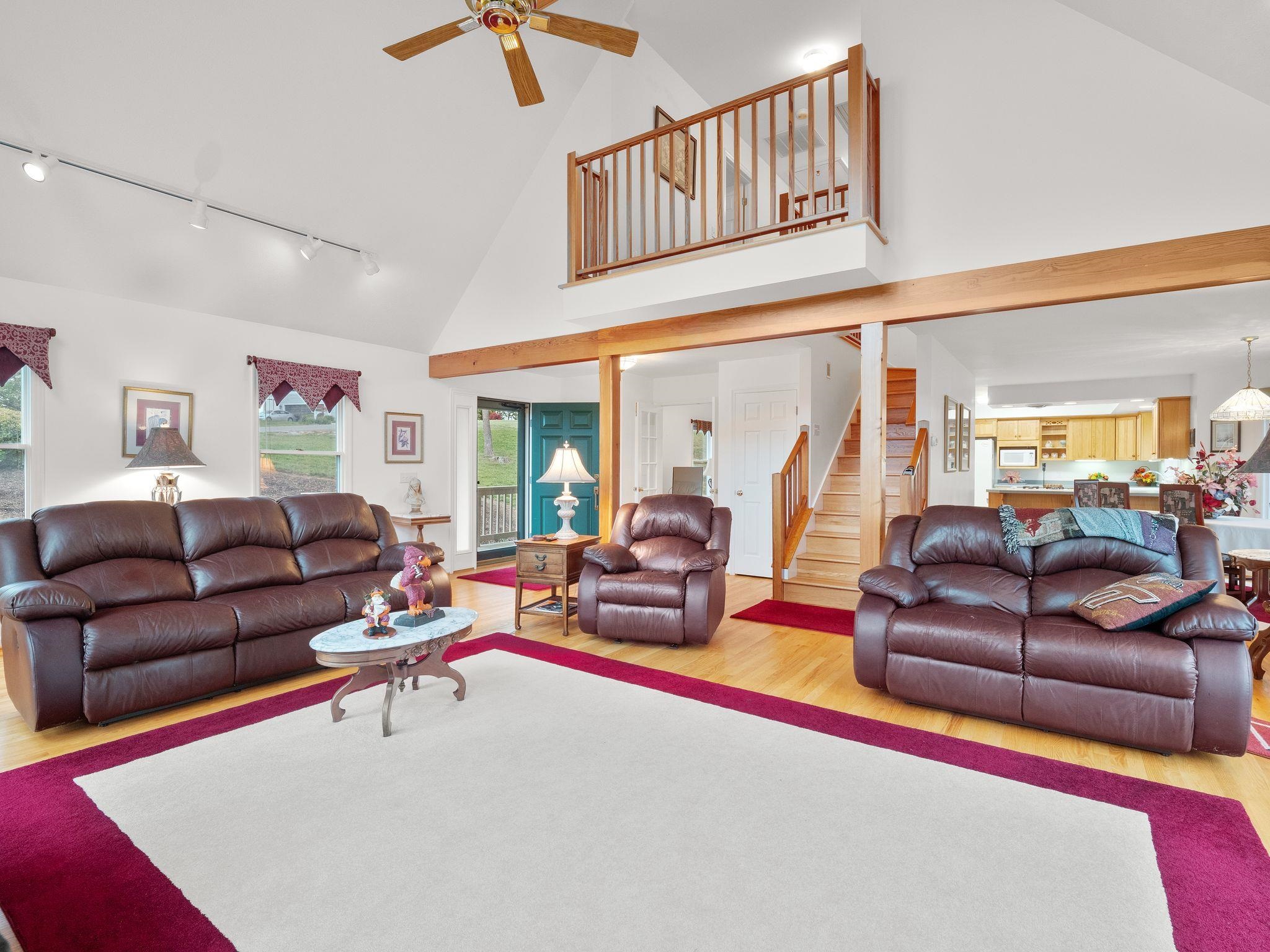 1850 MOUNTAINSIDE Drive