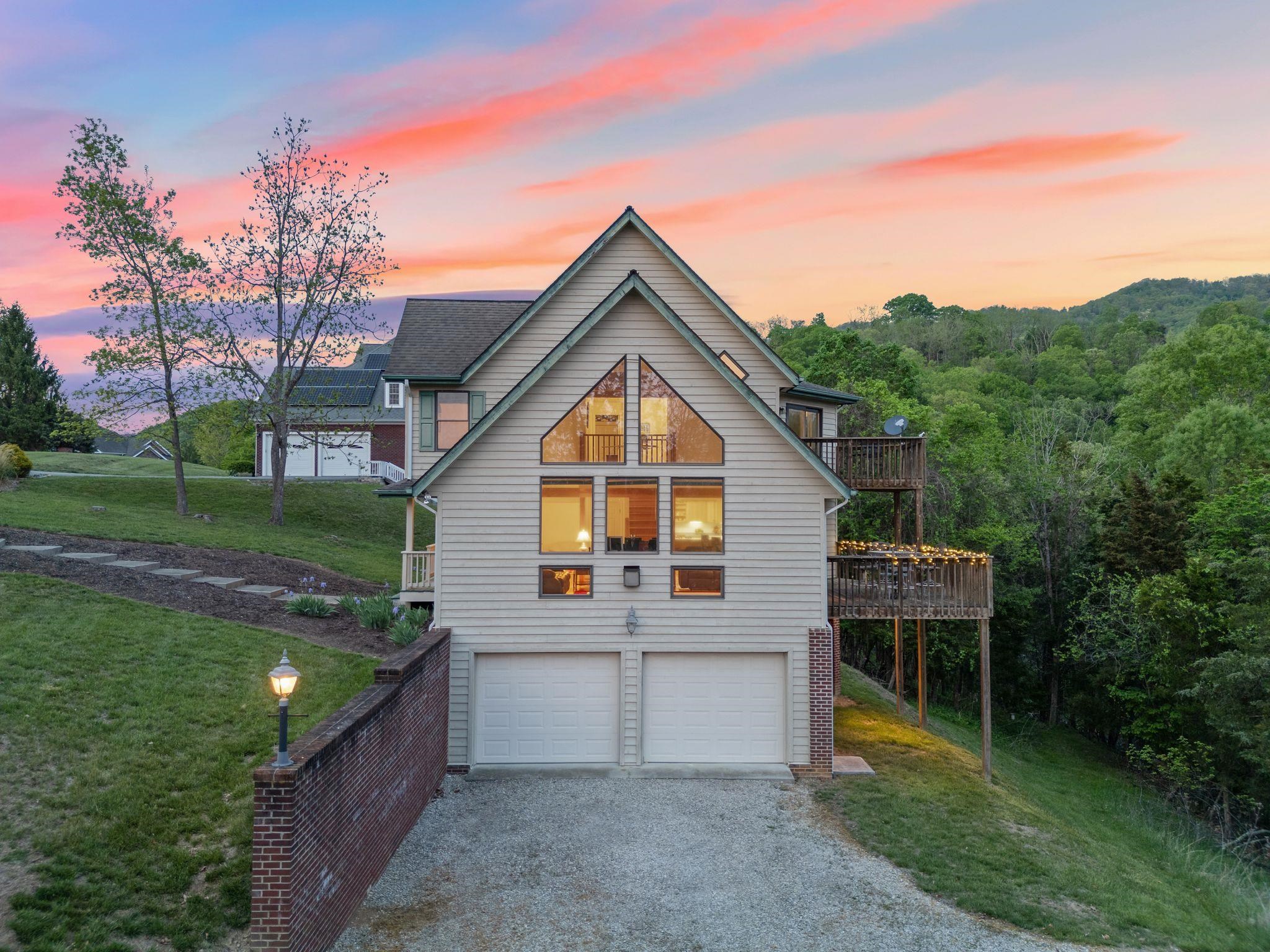 1850 MOUNTAINSIDE Drive