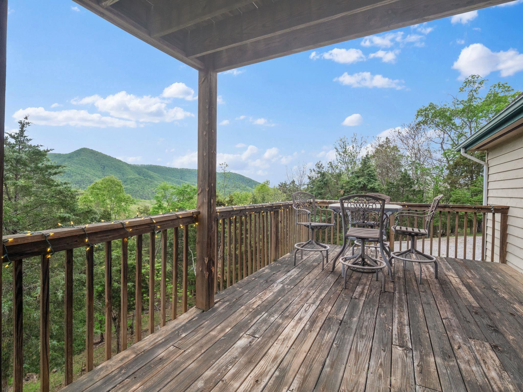 1850 MOUNTAINSIDE Drive