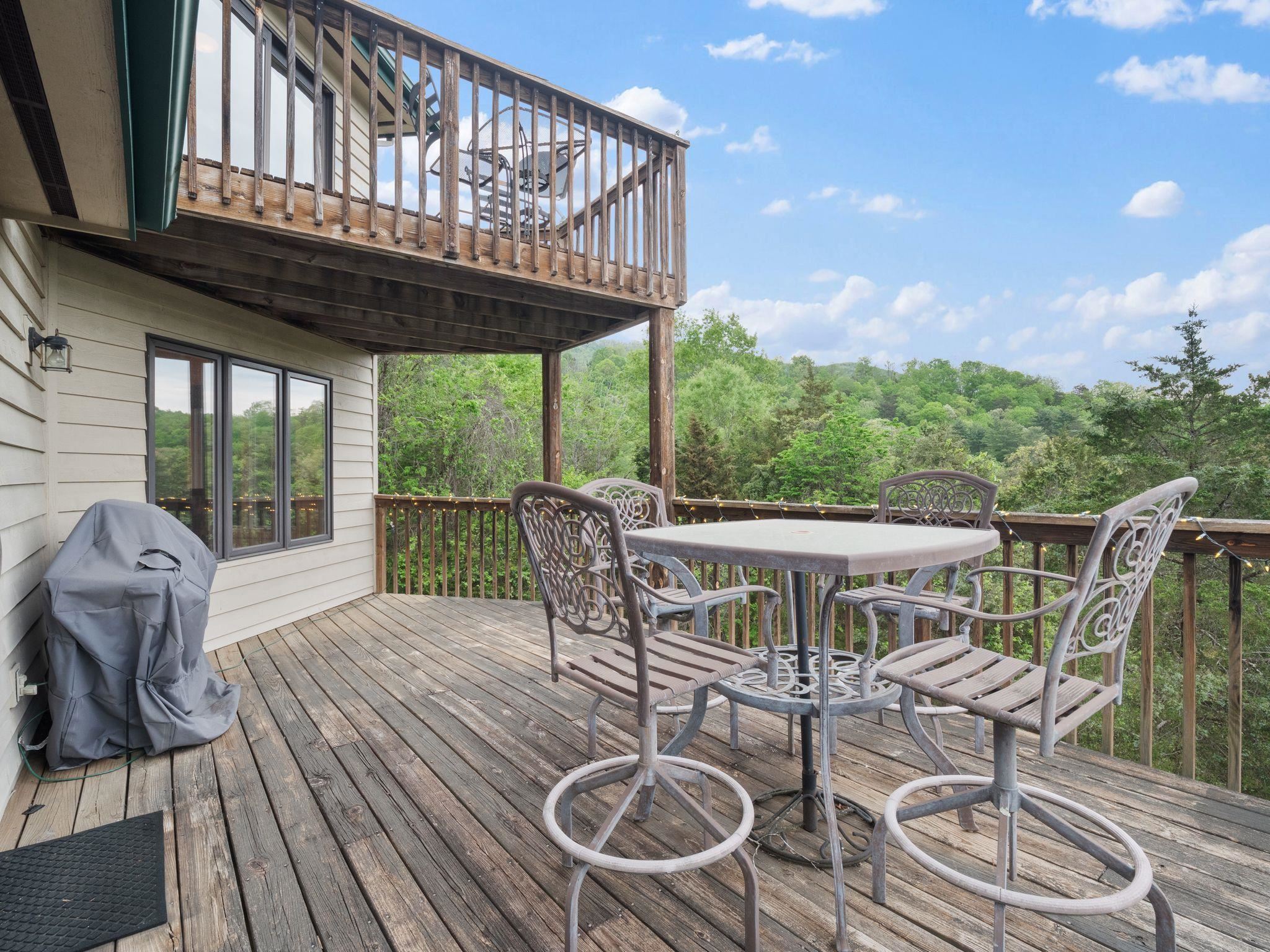 1850 MOUNTAINSIDE Drive