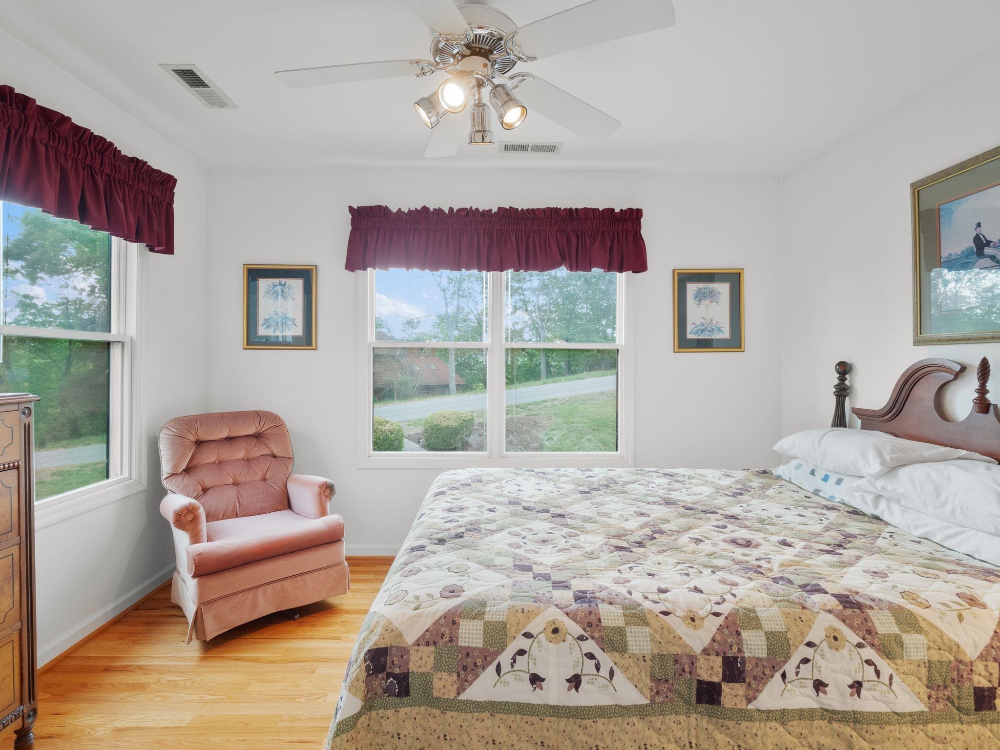 1850 MOUNTAINSIDE Drive