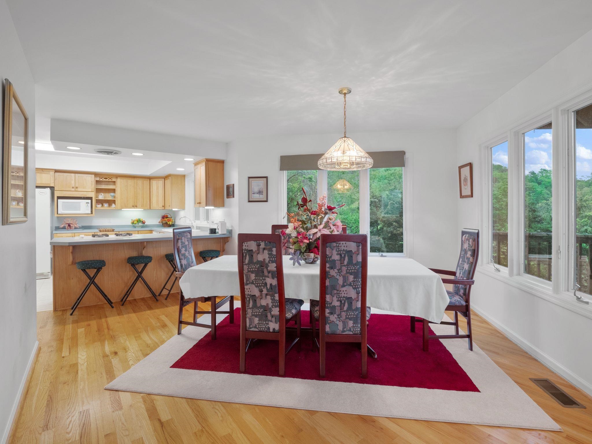 1850 MOUNTAINSIDE Drive