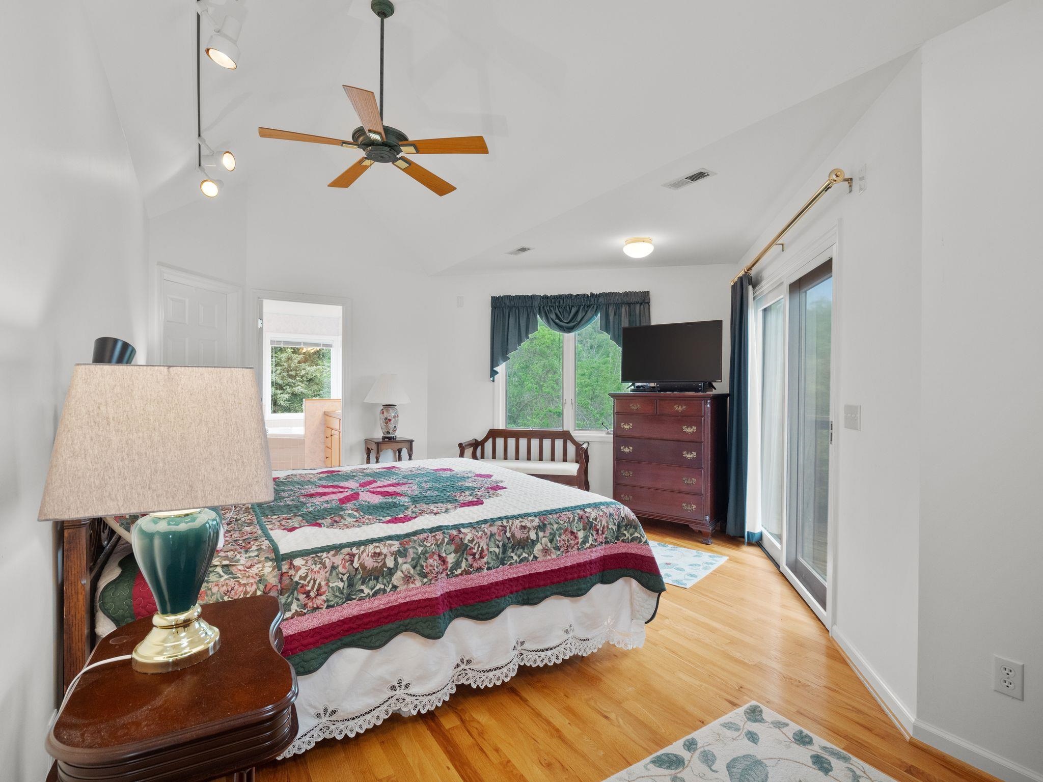 1850 MOUNTAINSIDE Drive