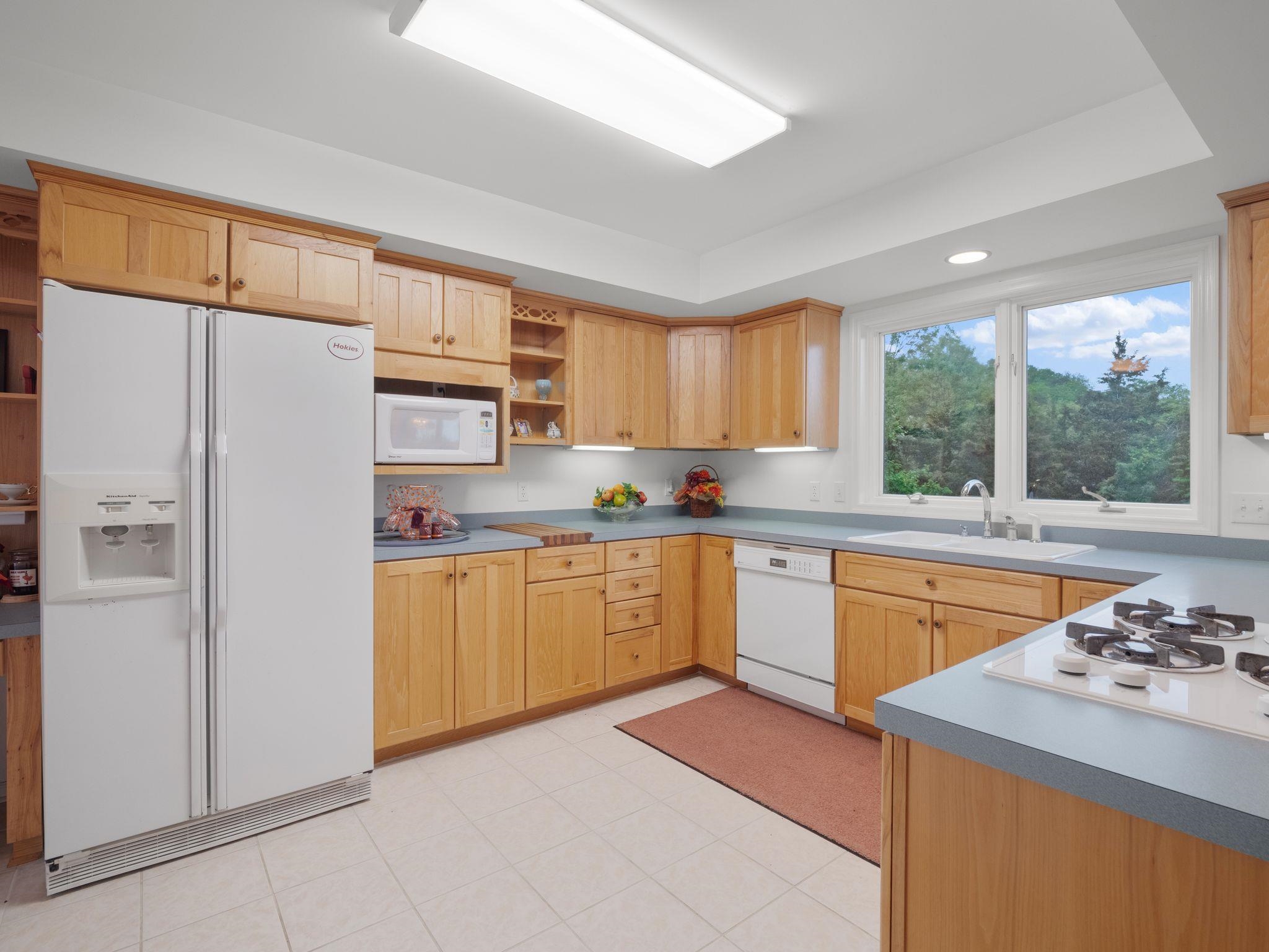 1850 MOUNTAINSIDE Drive