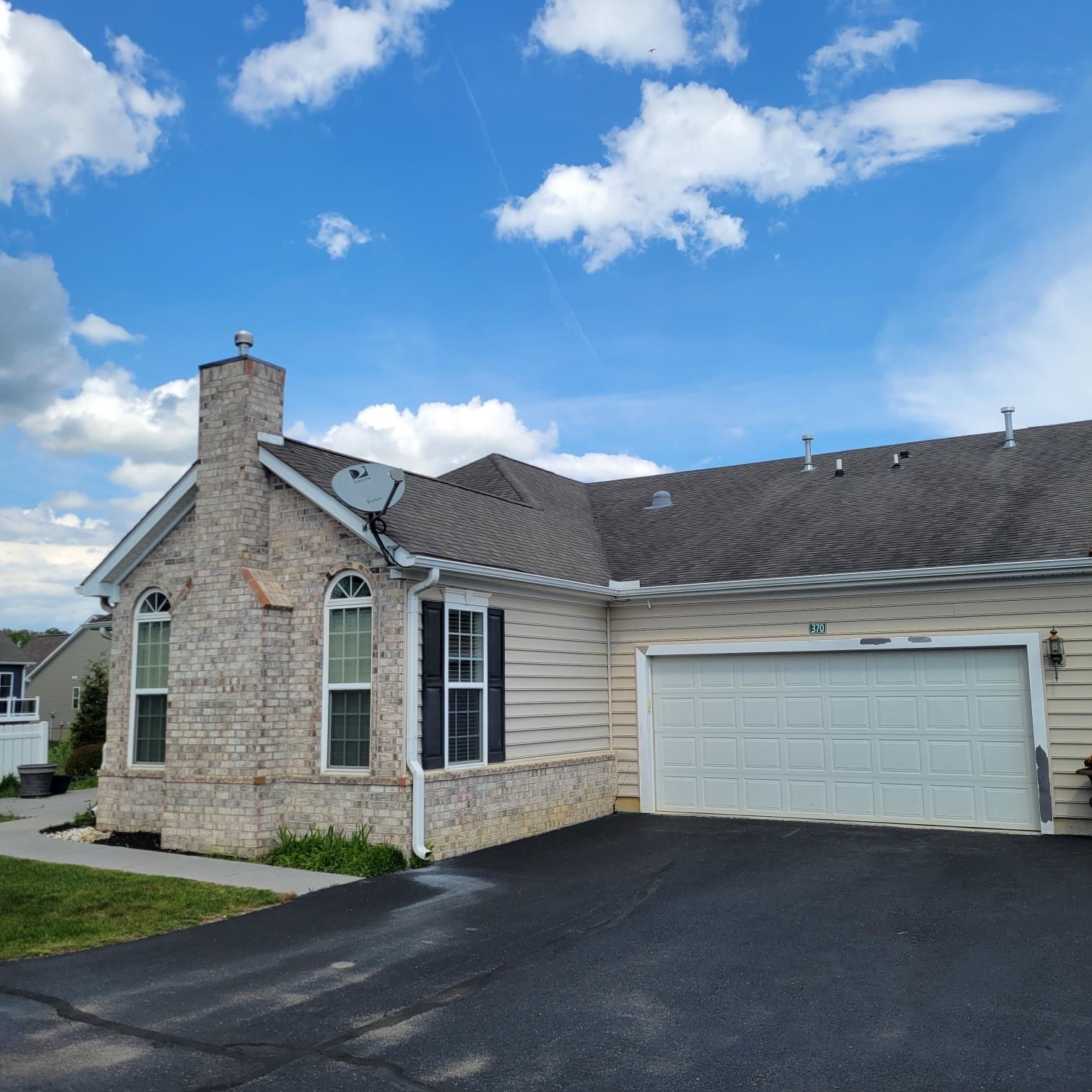 370 Revolution Circle 33-2