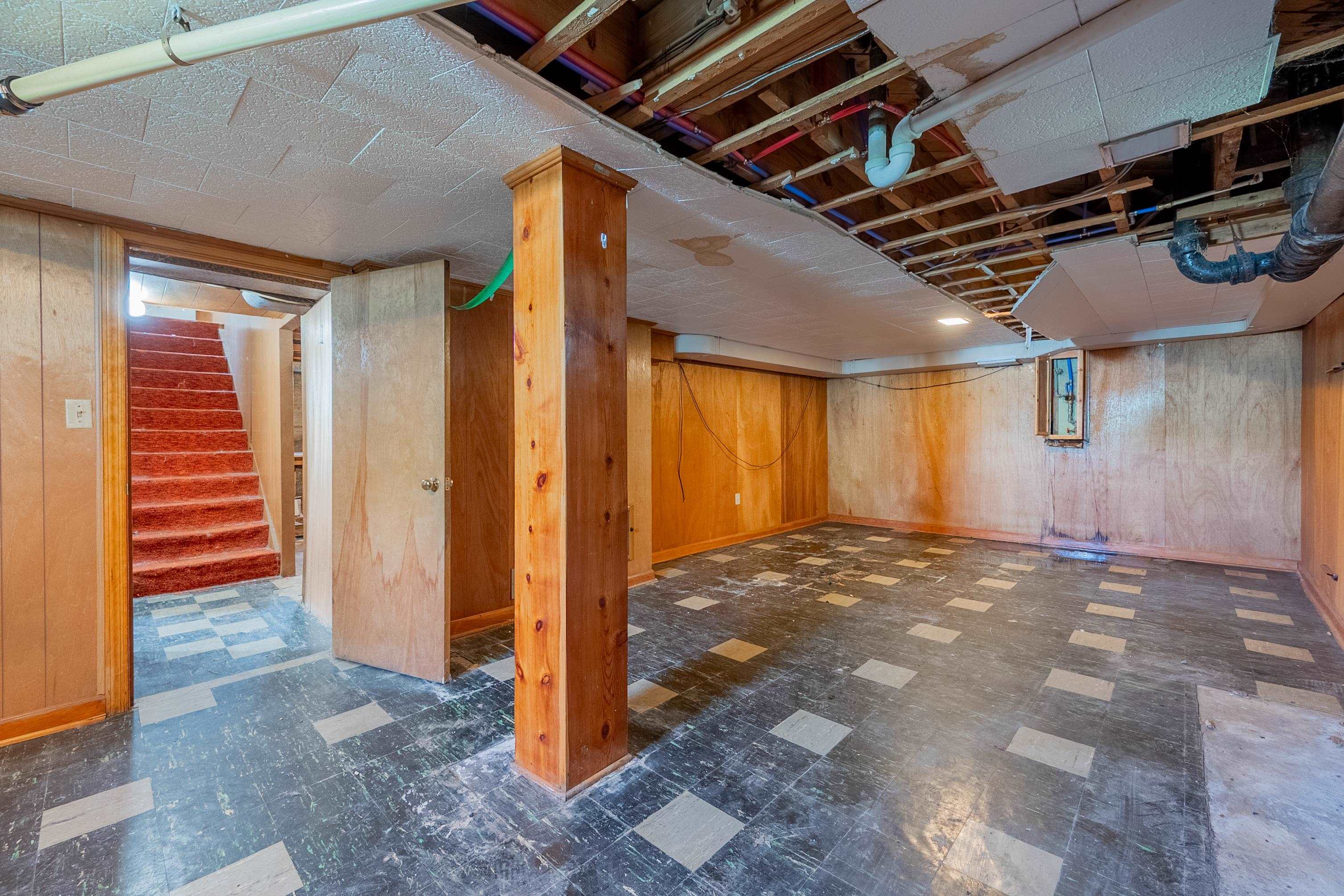 111 ALLEN Street