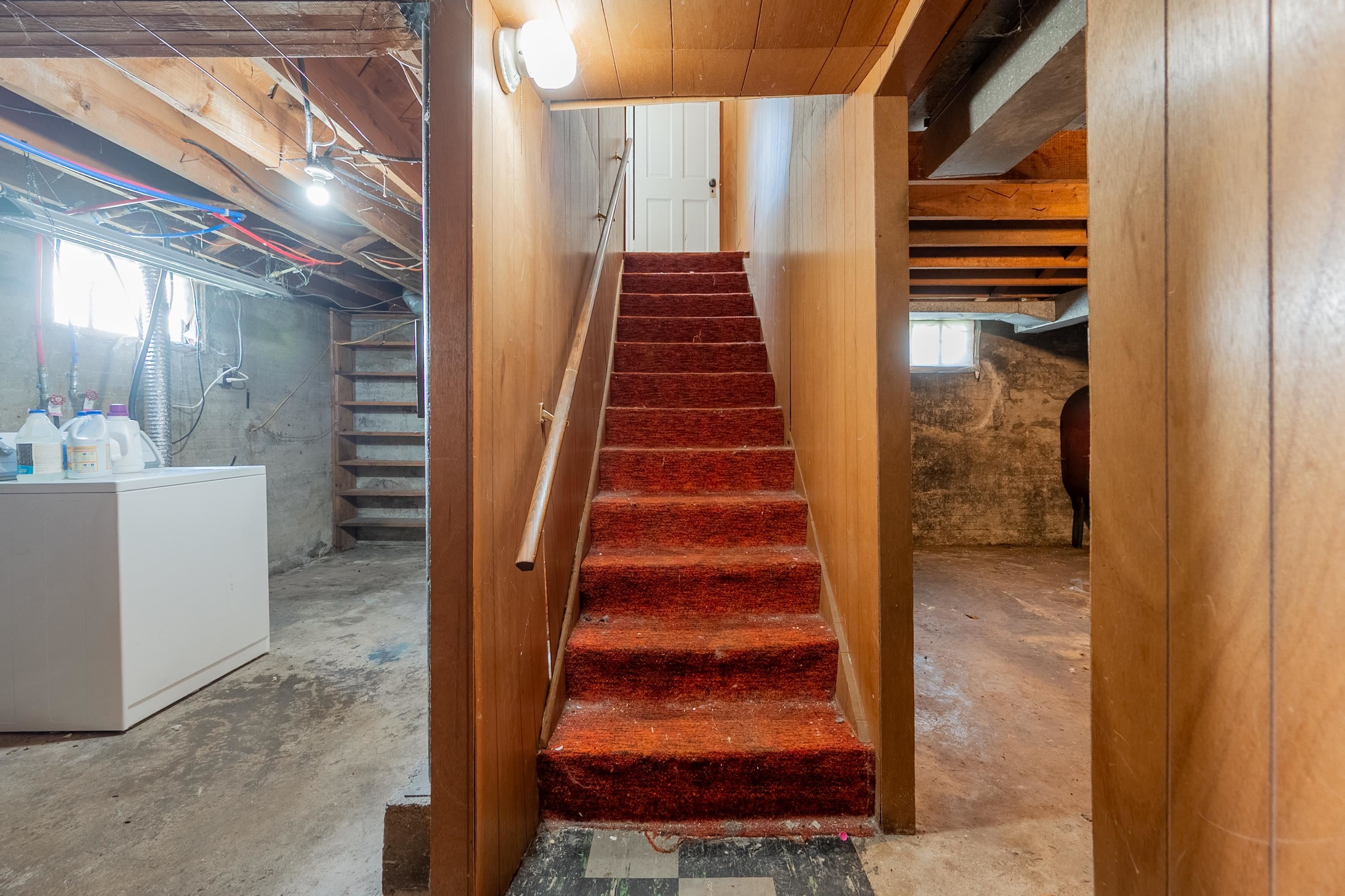 111 ALLEN Street