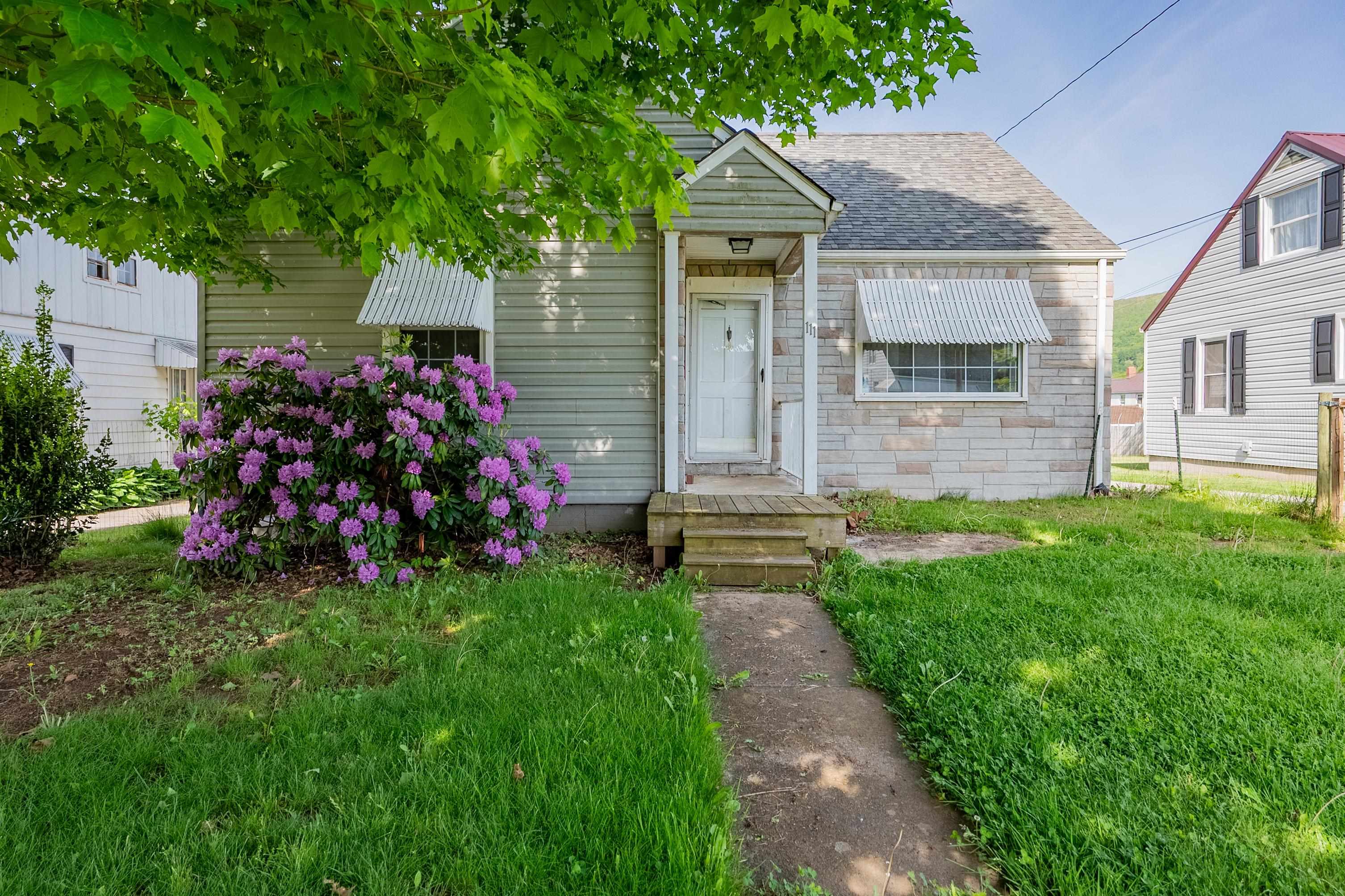 111 ALLEN Street