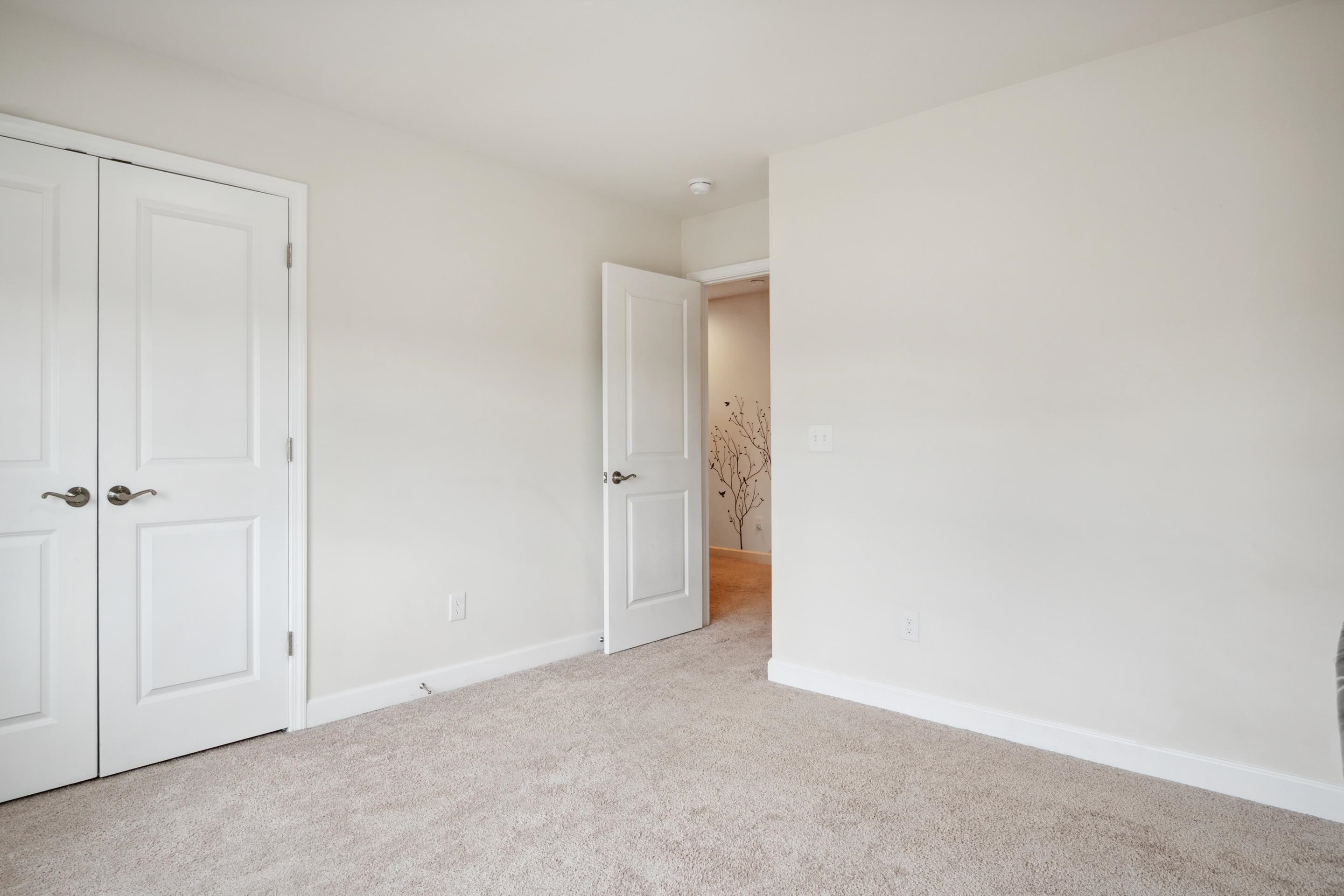 820 JEFFERSON Circle