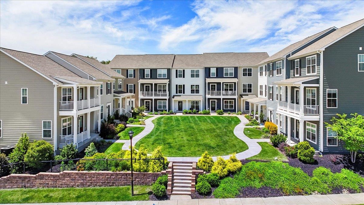 465 John Adams Dr Drive