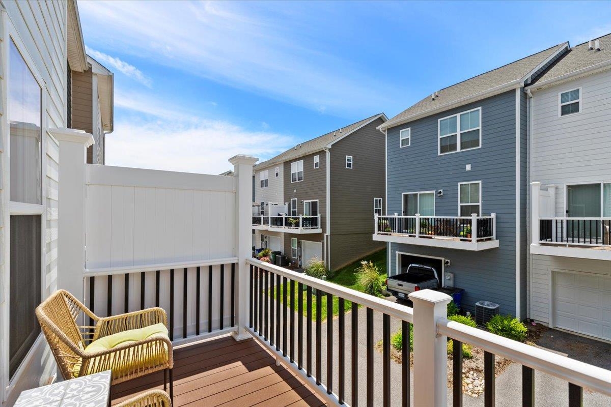 465 John Adams Dr Drive