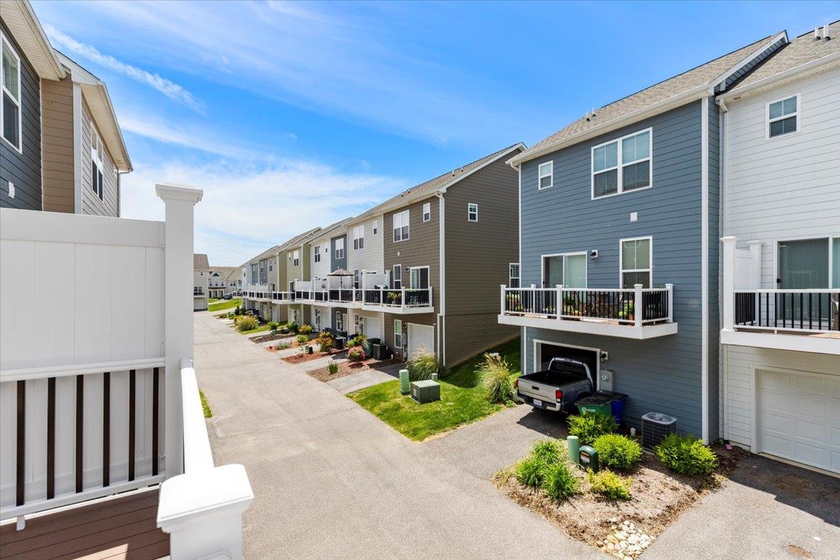 465 John Adams Dr Drive