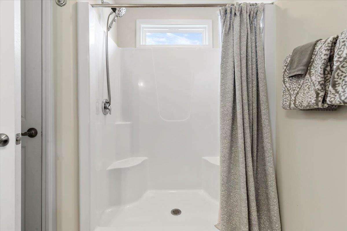 465 John Adams Dr Drive