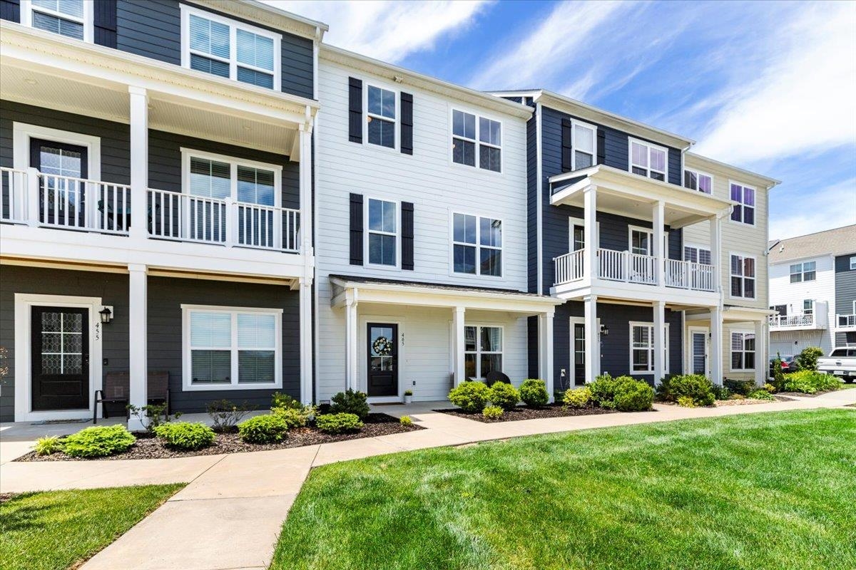 465 John Adams Dr Drive