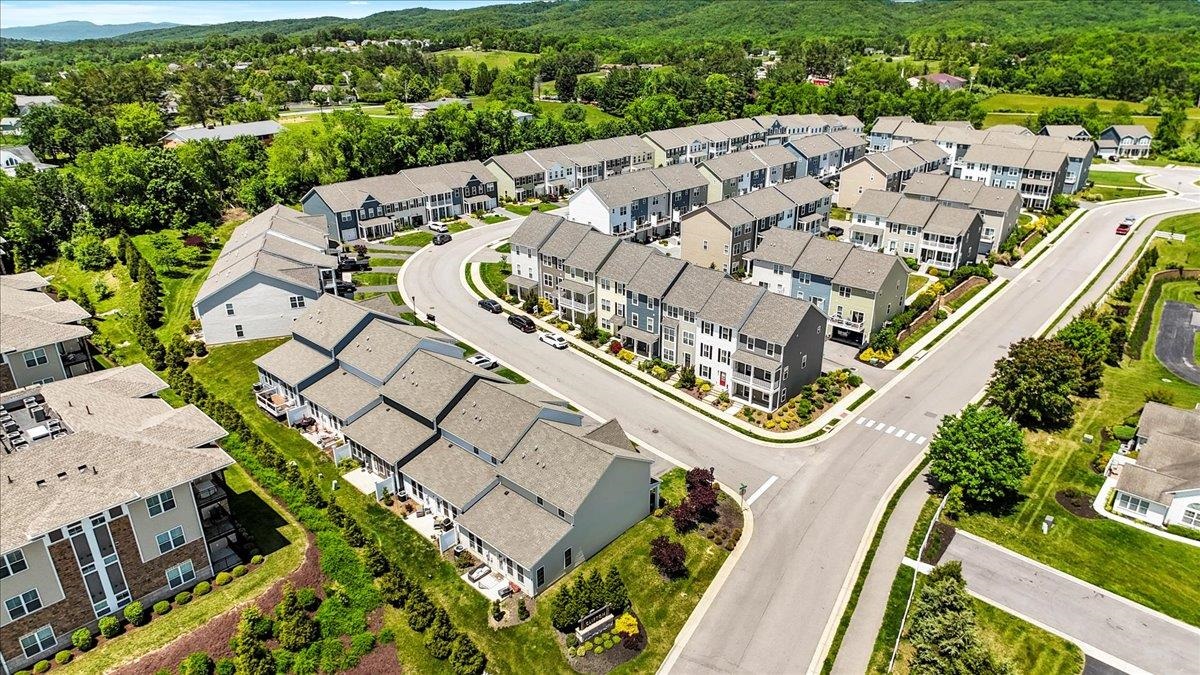 465 John Adams Dr Drive